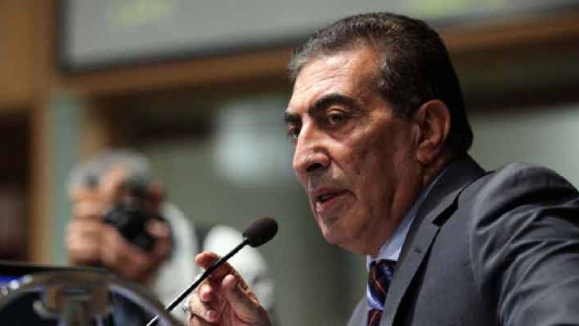 الطراونة يدعو النواب الأحد لمناقشة الموازنة