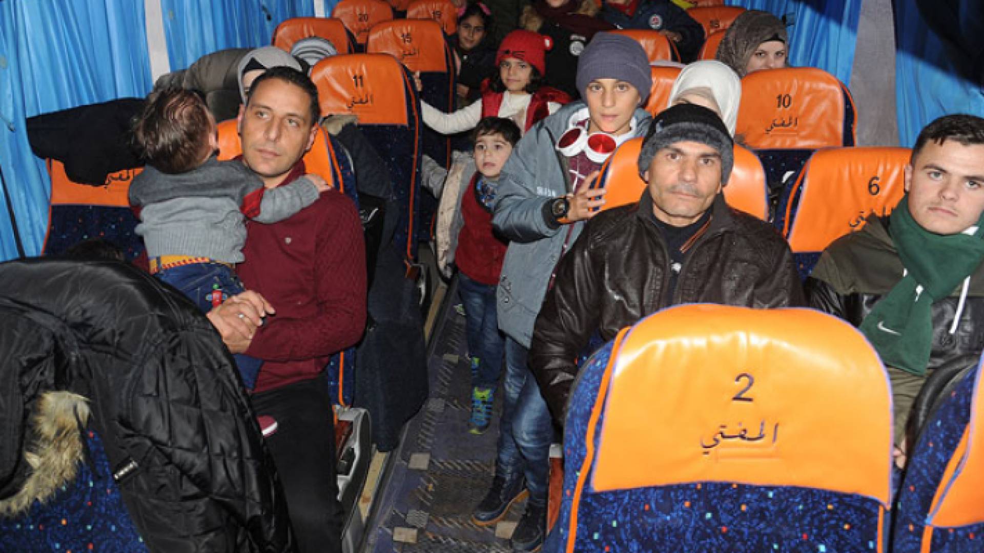 دفعة جديدة من اللاجئين السوريين تغادر المملكة