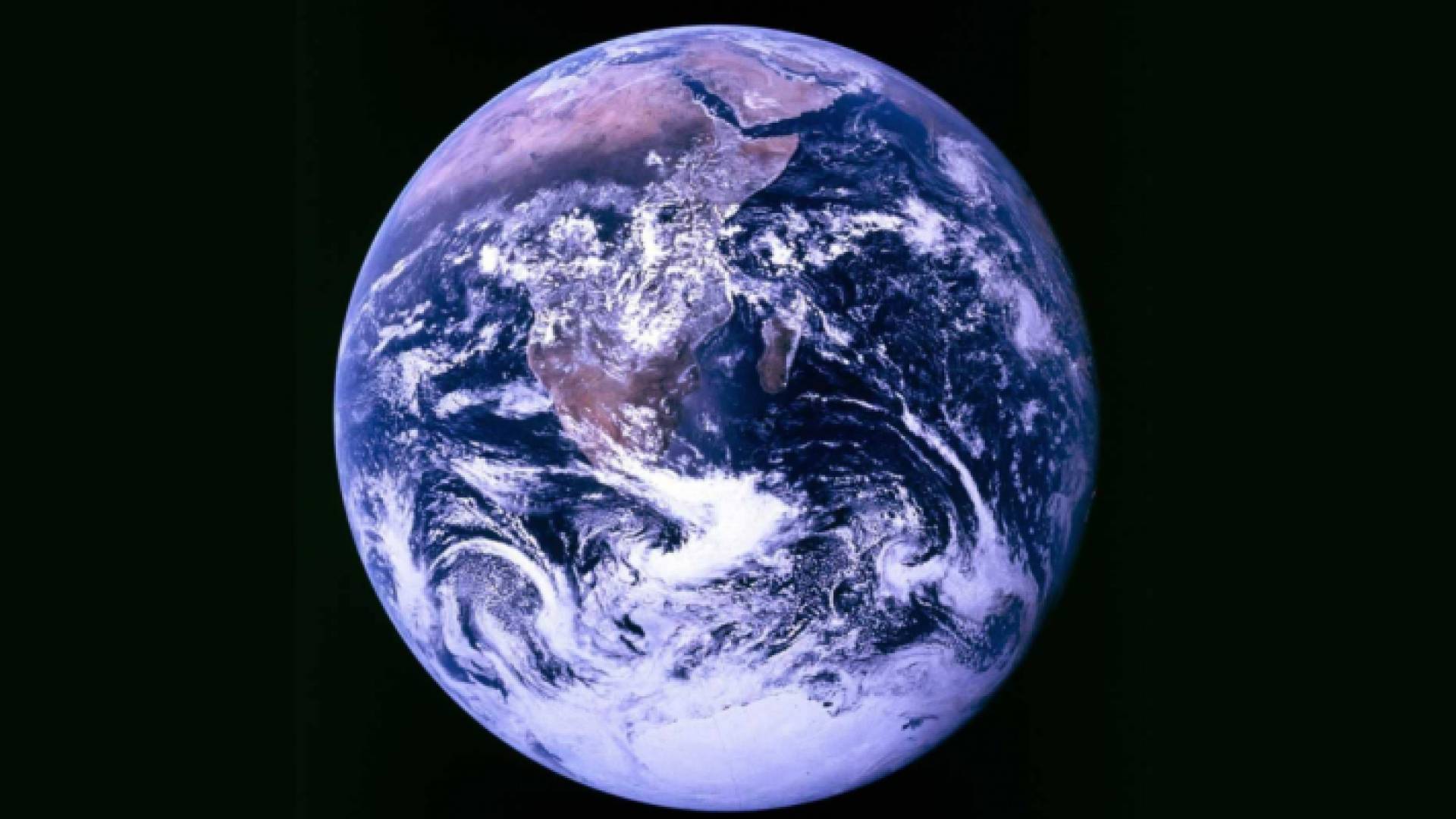 تغير غامض تحت أفريقيا يهدد بانقلاب قطبي الأرض