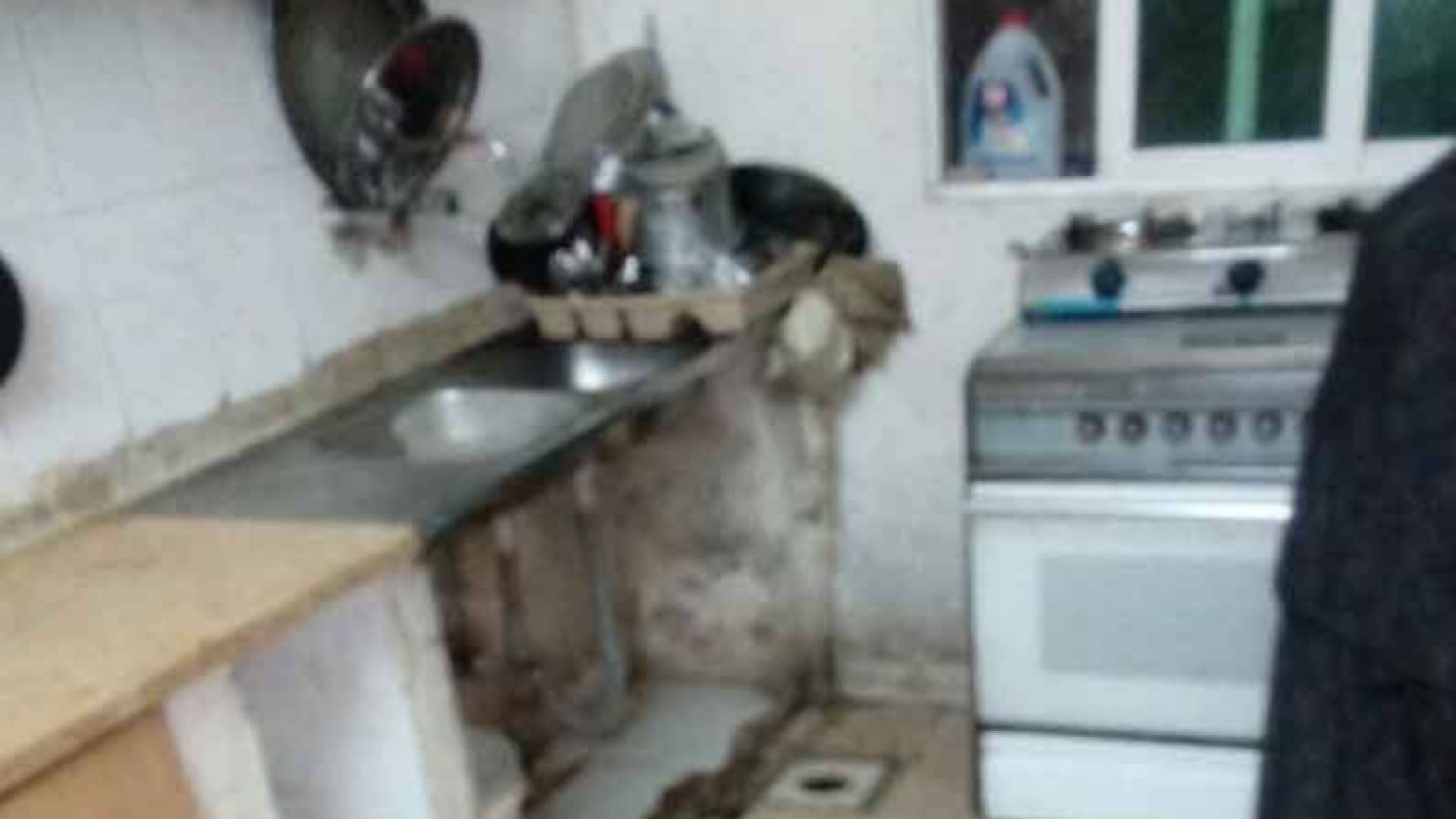 ابنة ام أحمد تحتاج 8 الاف دينار أخرى لتكتمل اجرة عملية لقلبها