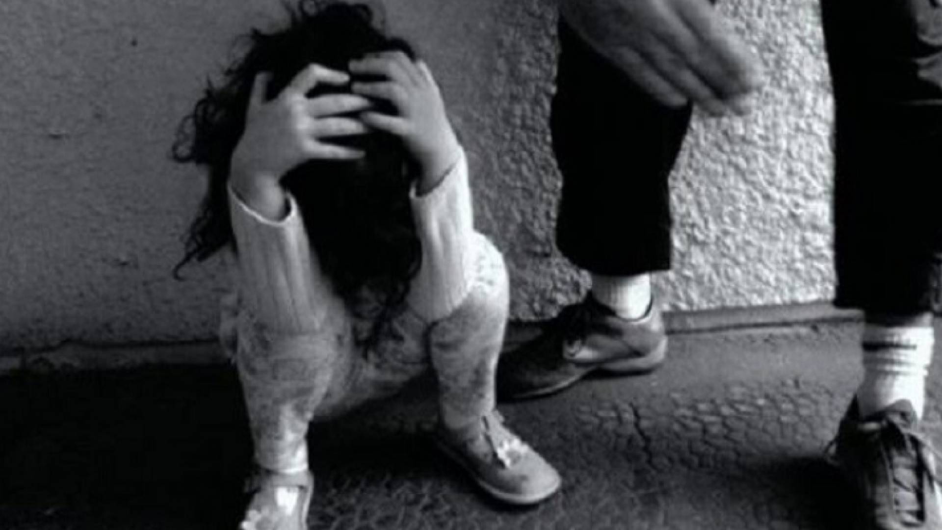 الاعتداء على طفلة