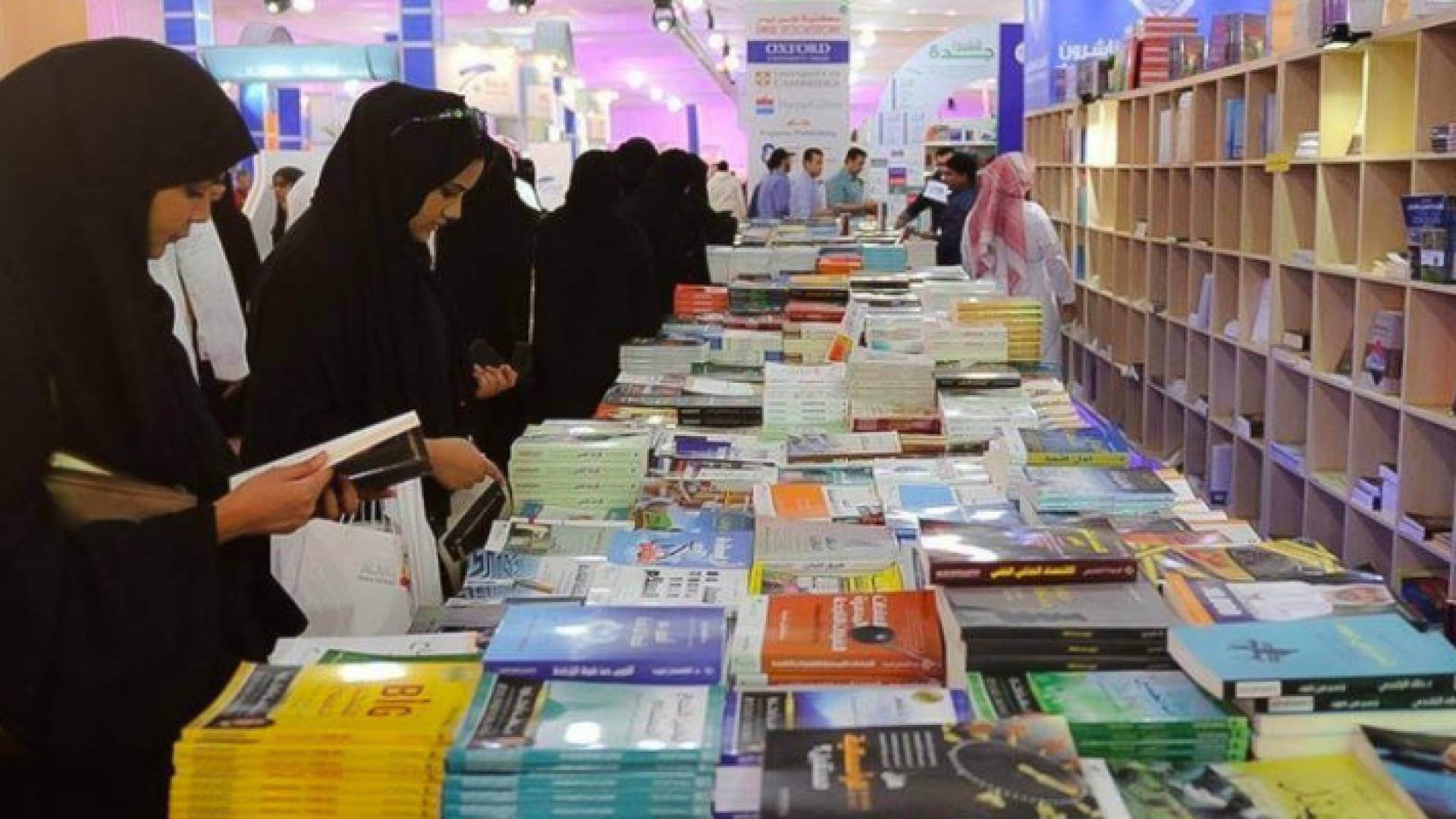 معرض كتاب جدة: رحلة أسطورية على شاطئ البحر الأحمر