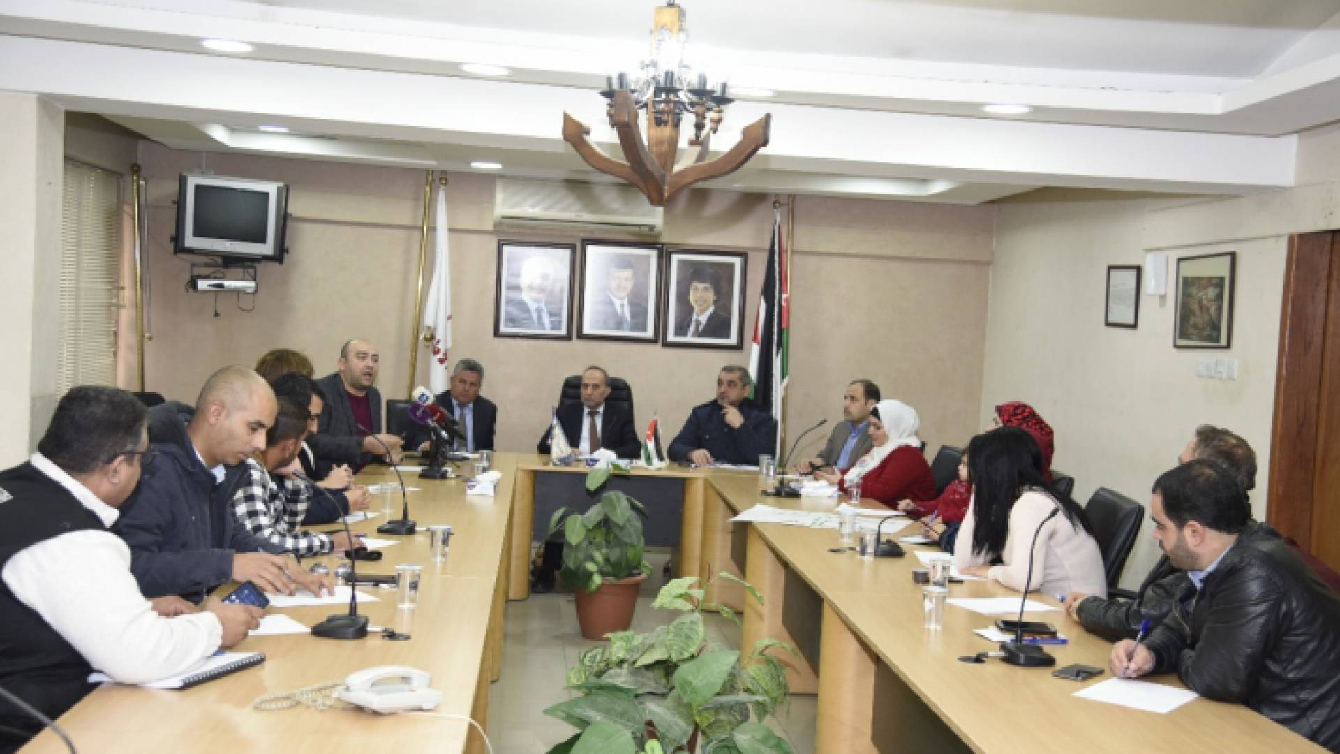 خلال المؤتمر