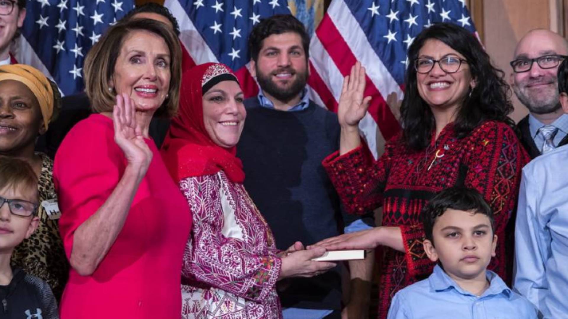 نائبة أميركية من أصول فلسطينية تشتم ترامب وتتوعد بإقالته