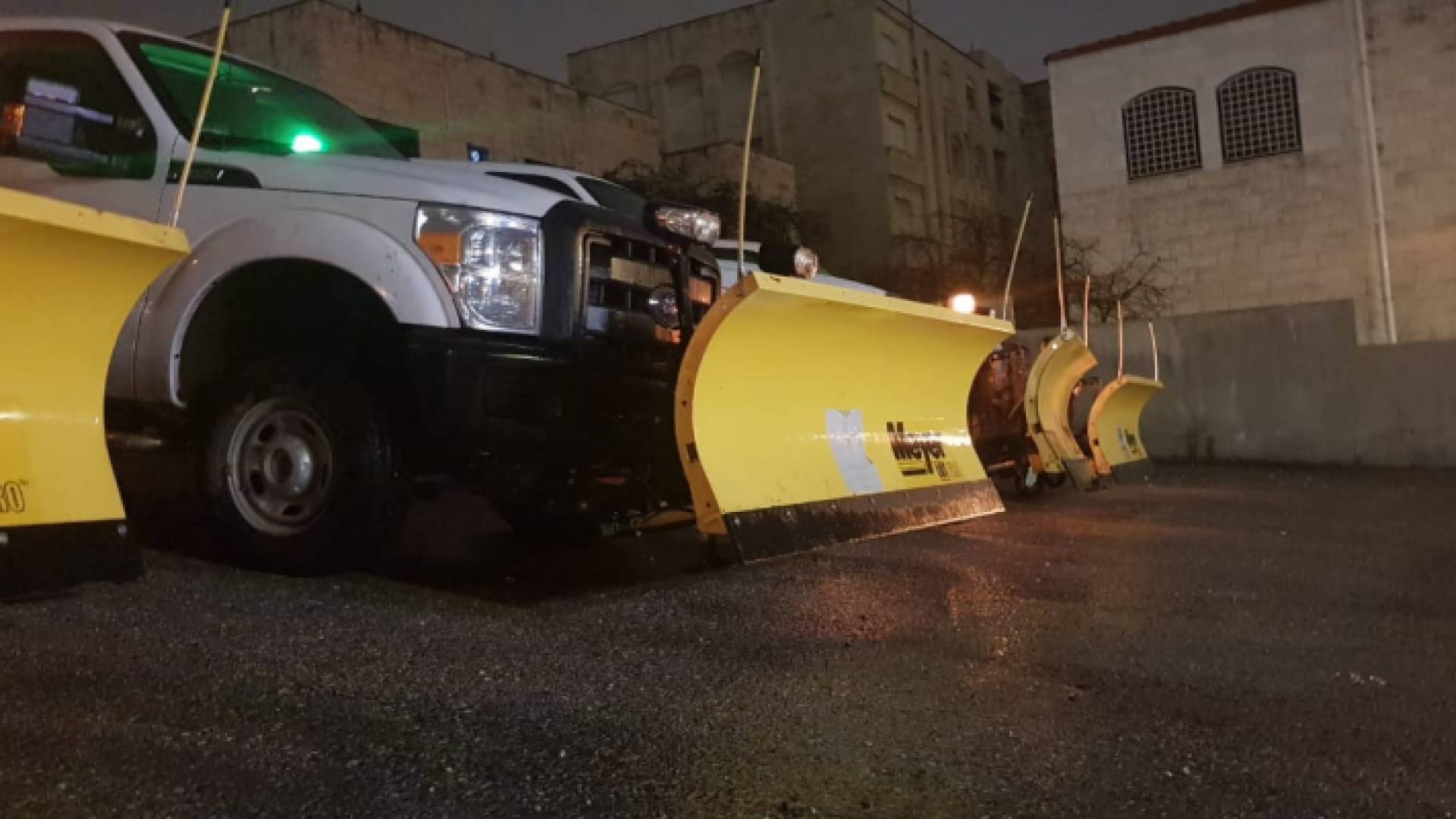 كاسحات الثلوج على أهبة الاستعداد