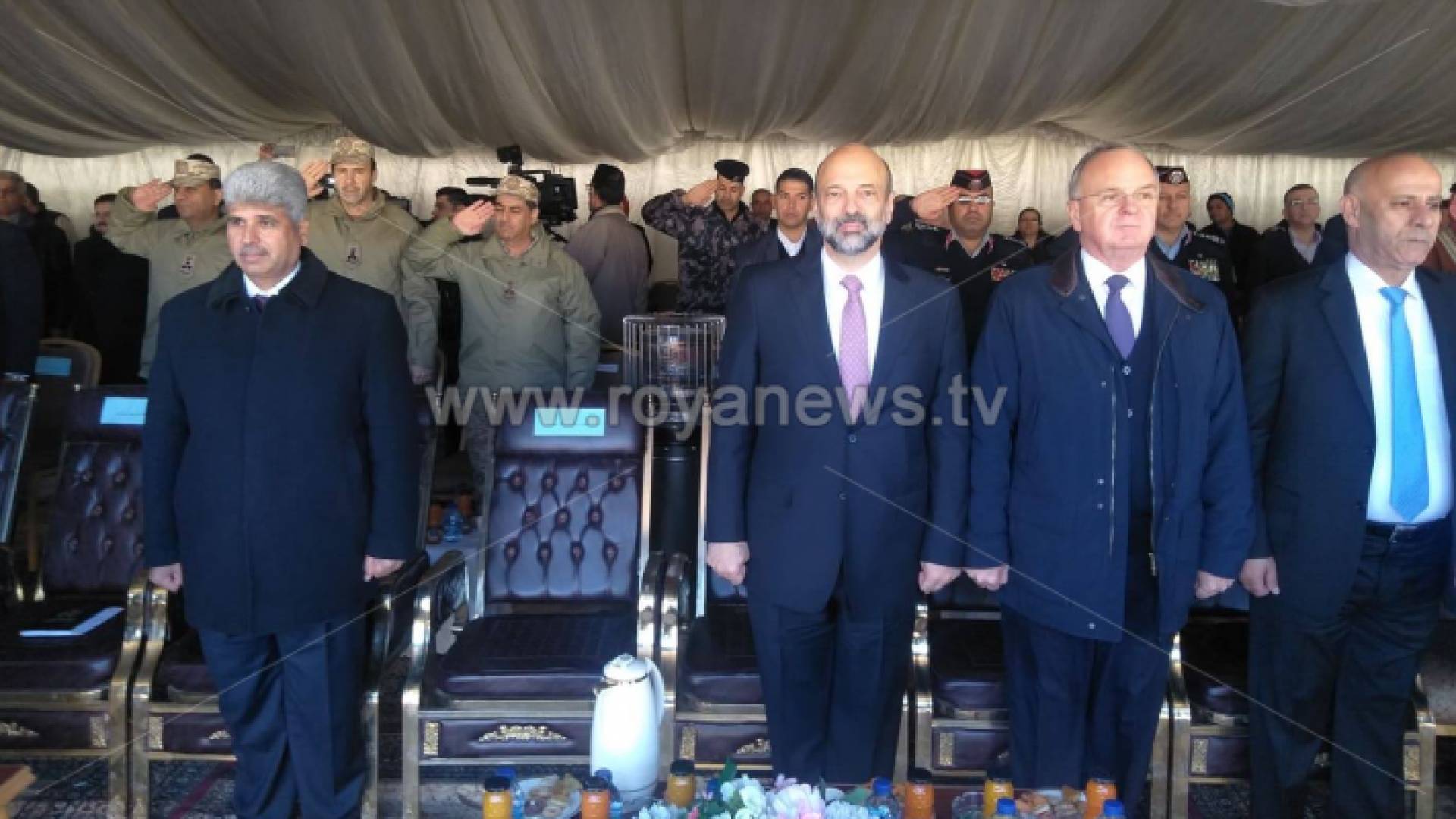 الرزاز يطلق "خدمة وطن" في الزرقاء