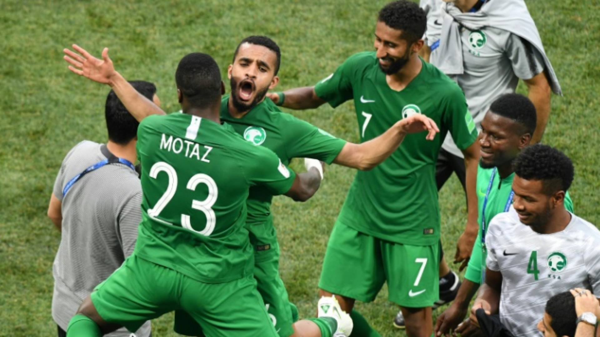 لاعبو المنتخب السعودي