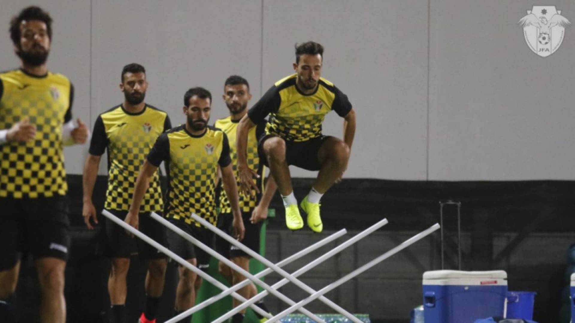 منتخب النشامى يصعد تحضيراته لمواجهة نظيره السوري آسيويا