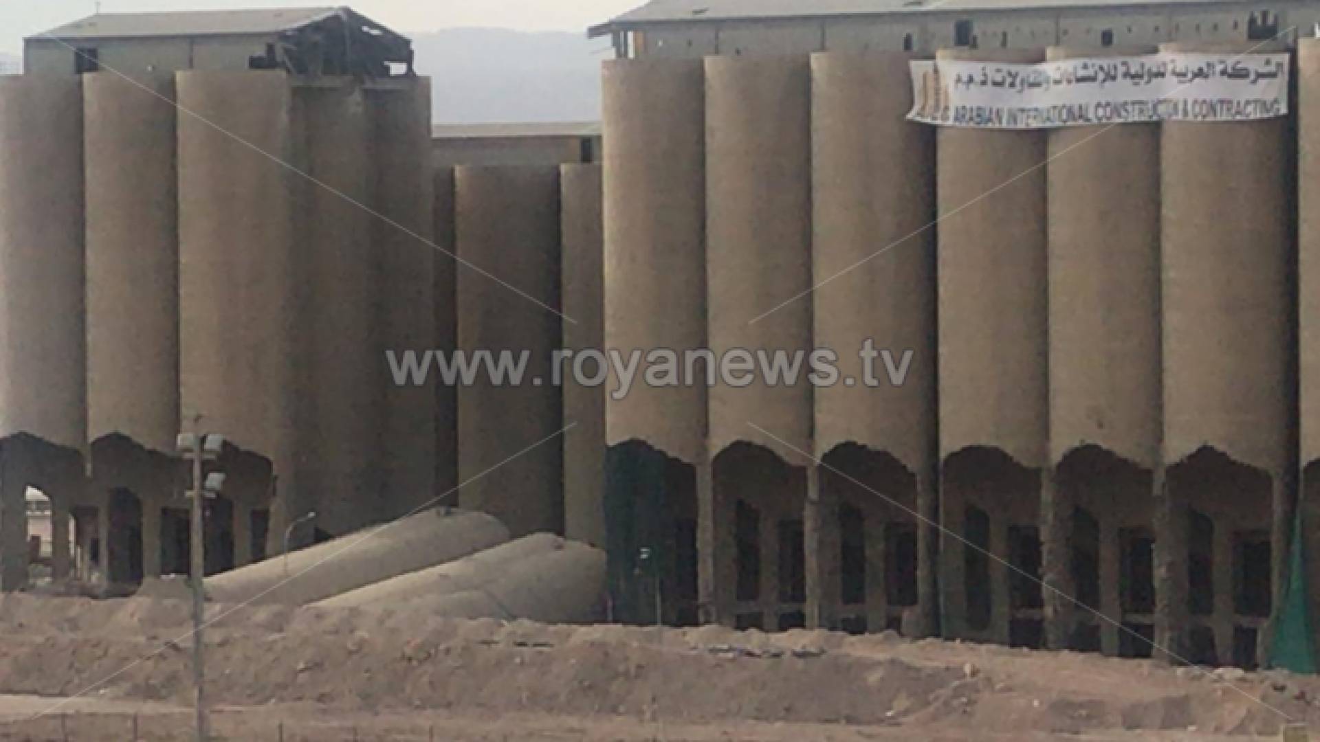 سقوط أجزاء من صوامع العقبة بعد فشل التفجير