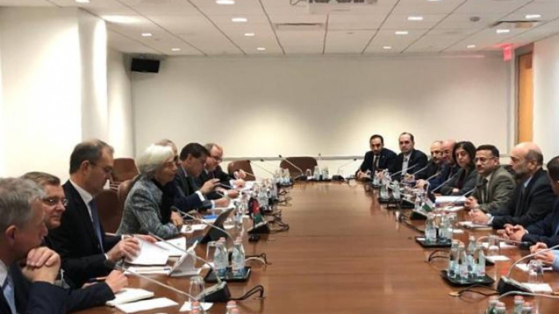 رئيس الوزراء يلتقي مدير عام صندوق النقد الدولي