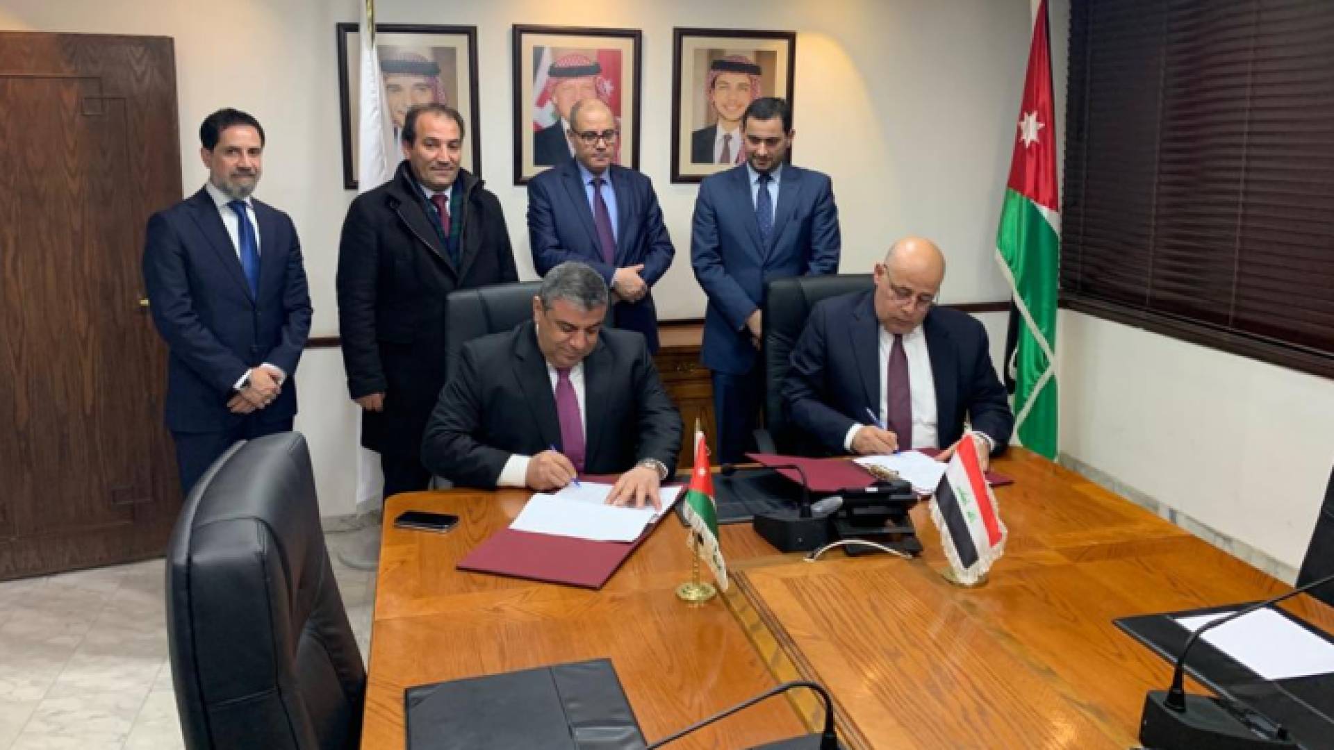 العراق توافق على معاملة المقاول الاردني معاملة المقاول العراقي