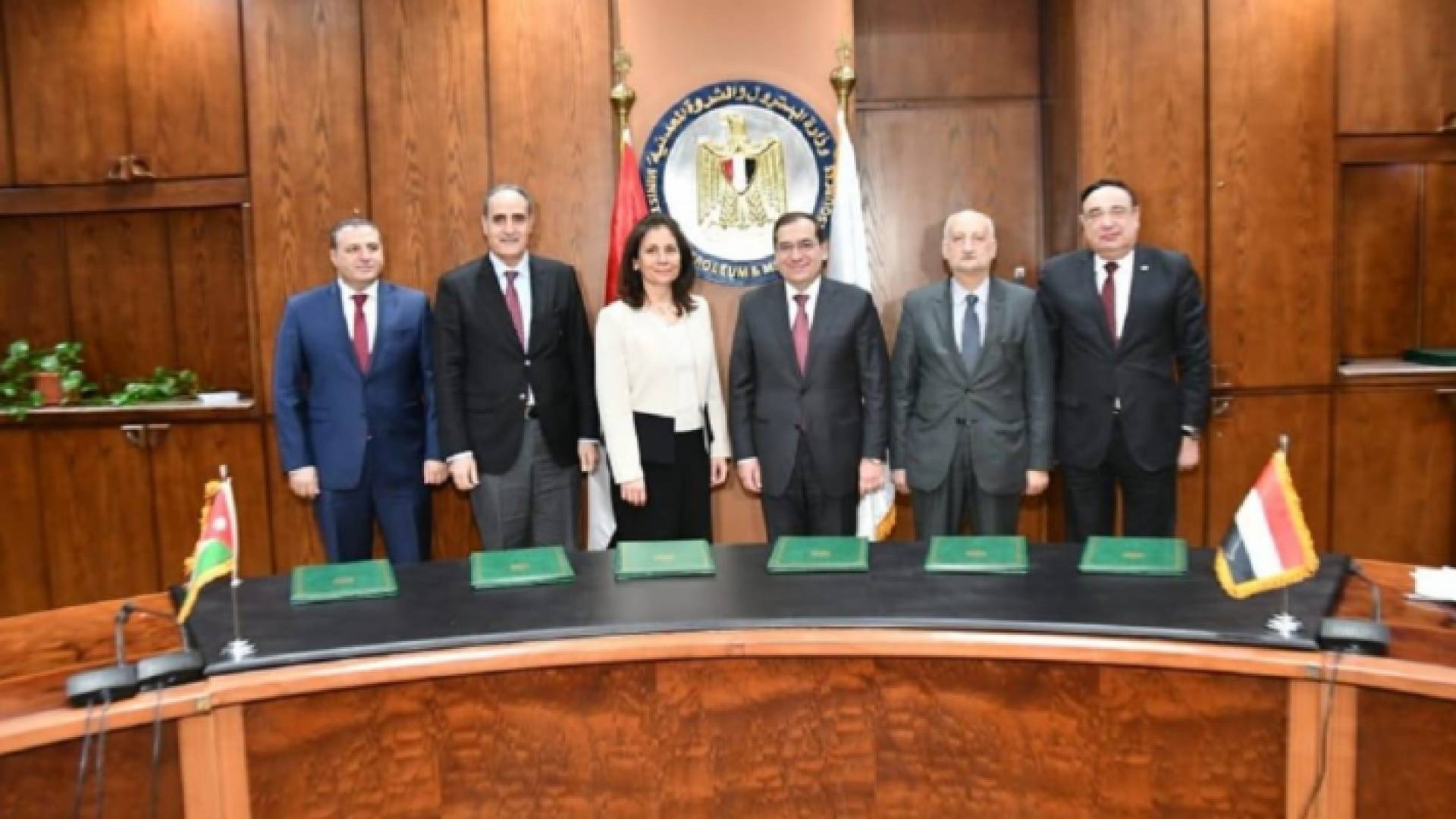 صورة من موتوقيع الاتفاقية