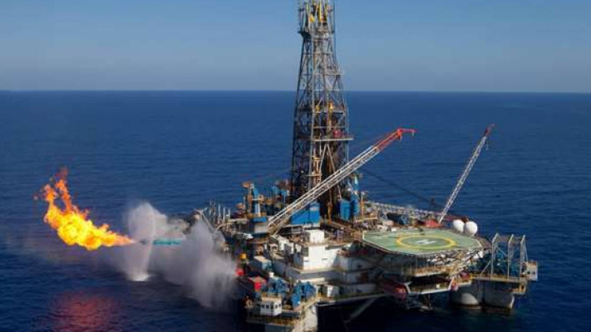 محطة استخراج غاز - ارشيفية