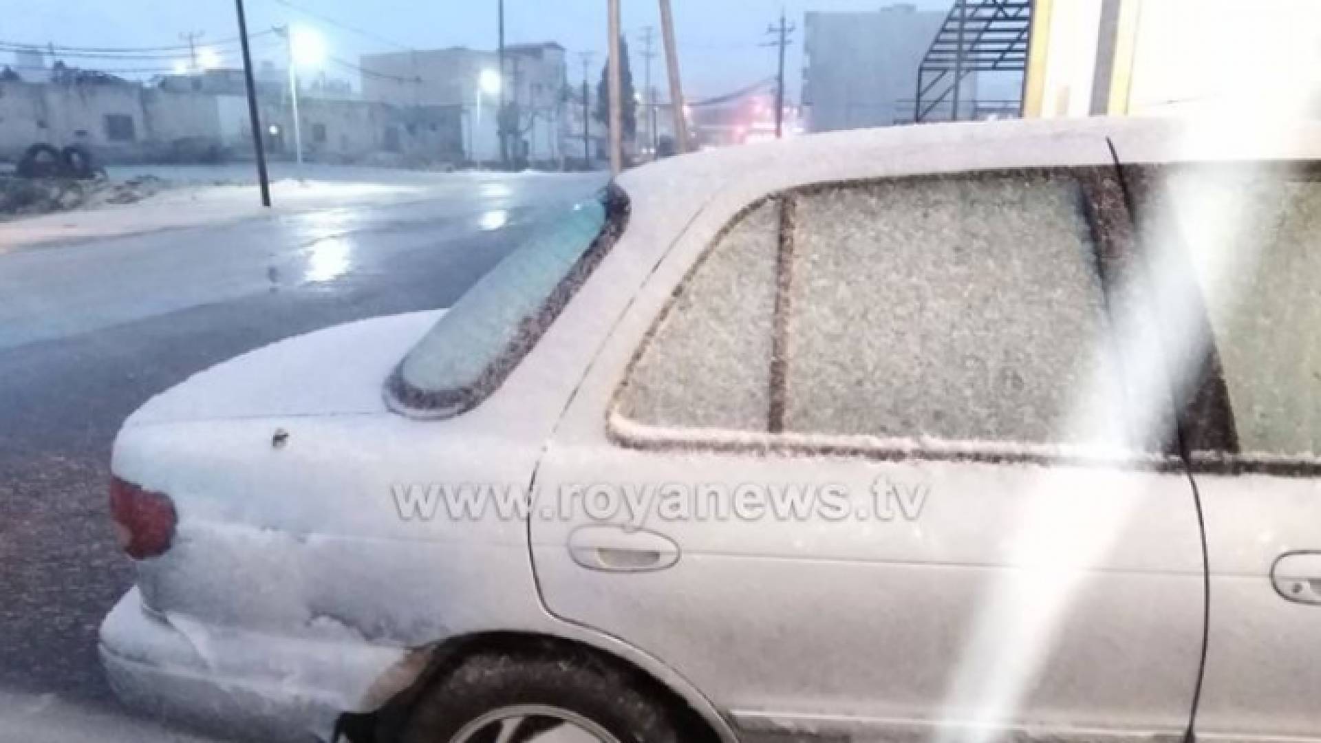تساقط زخات من الثلوج في عجلون