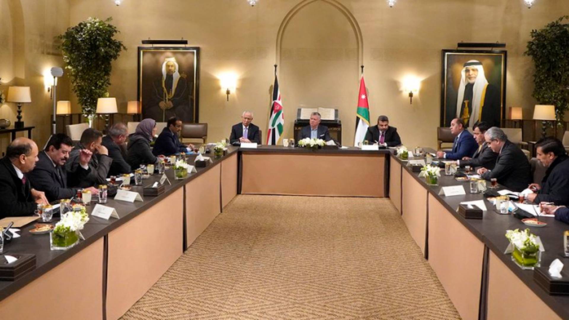 الملك يلتقي رئيس وأعضاء كتلة وطن النيابية