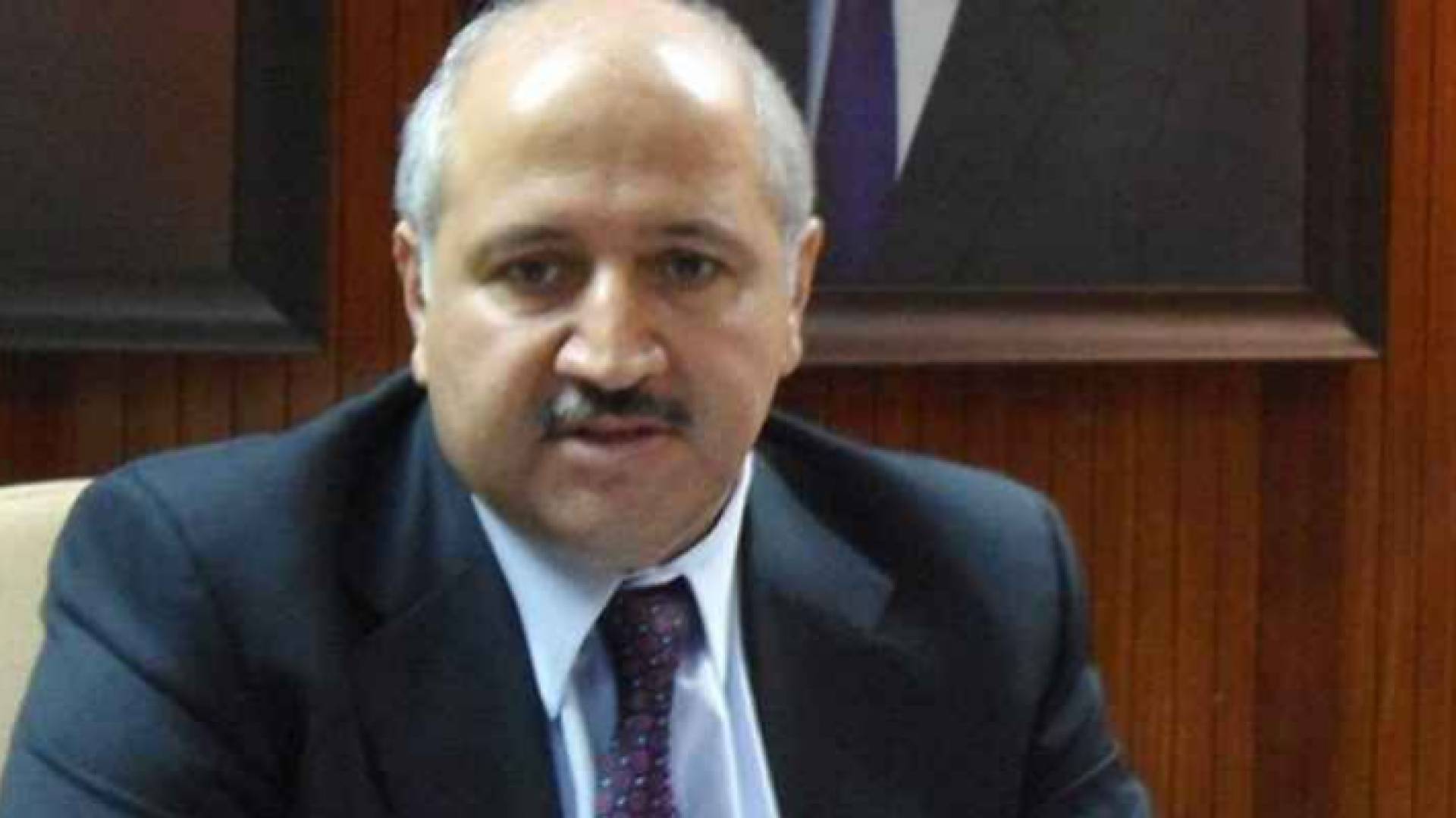 وزير المياه والري الأسبق حازم الناصر