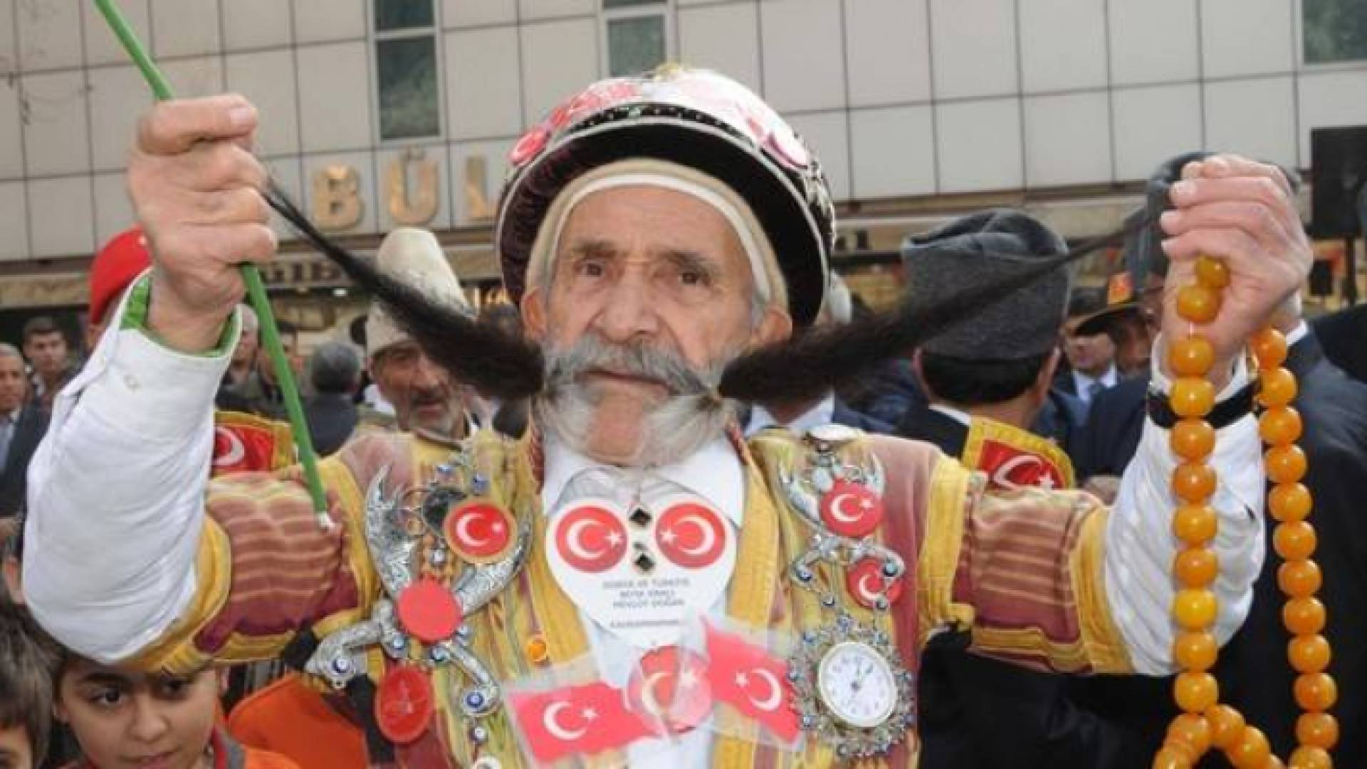 صاحب أطول شارب في العالم، المواطن التركي محمد ضوردو ضوغان