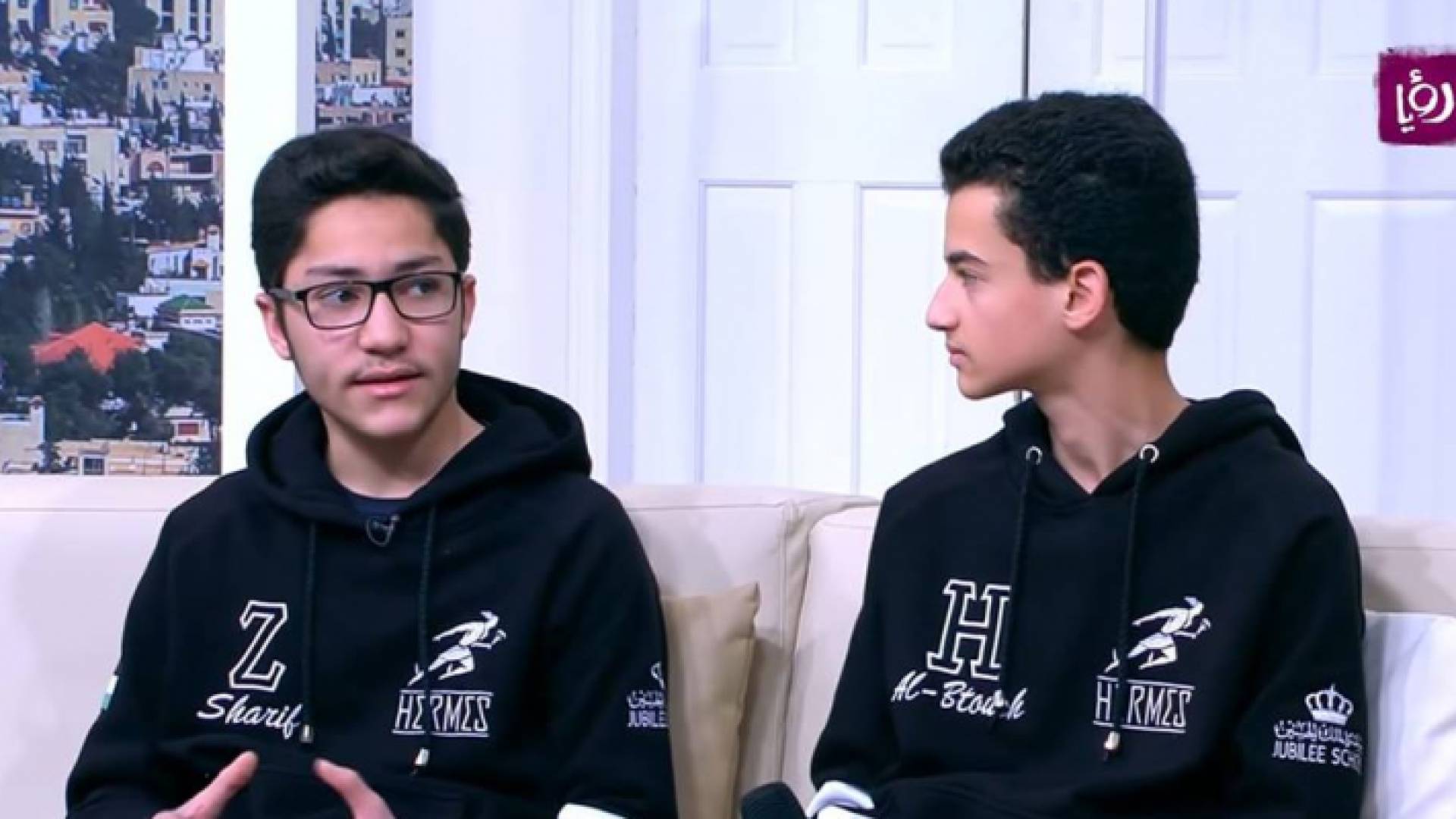 الطلبة حصلوا على المركز الأول أردنيا والثاني بمسابقة " الربوت العربية "