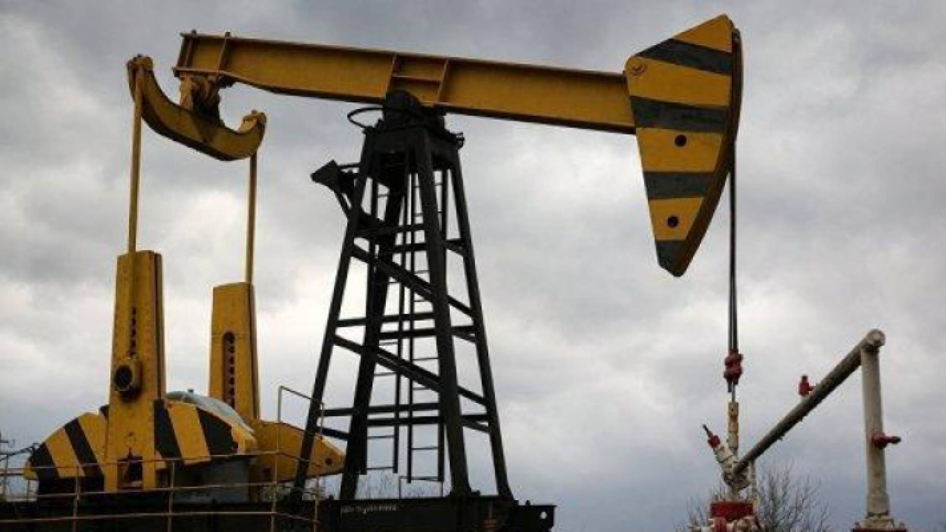 مضخة نفط - ارشيفية