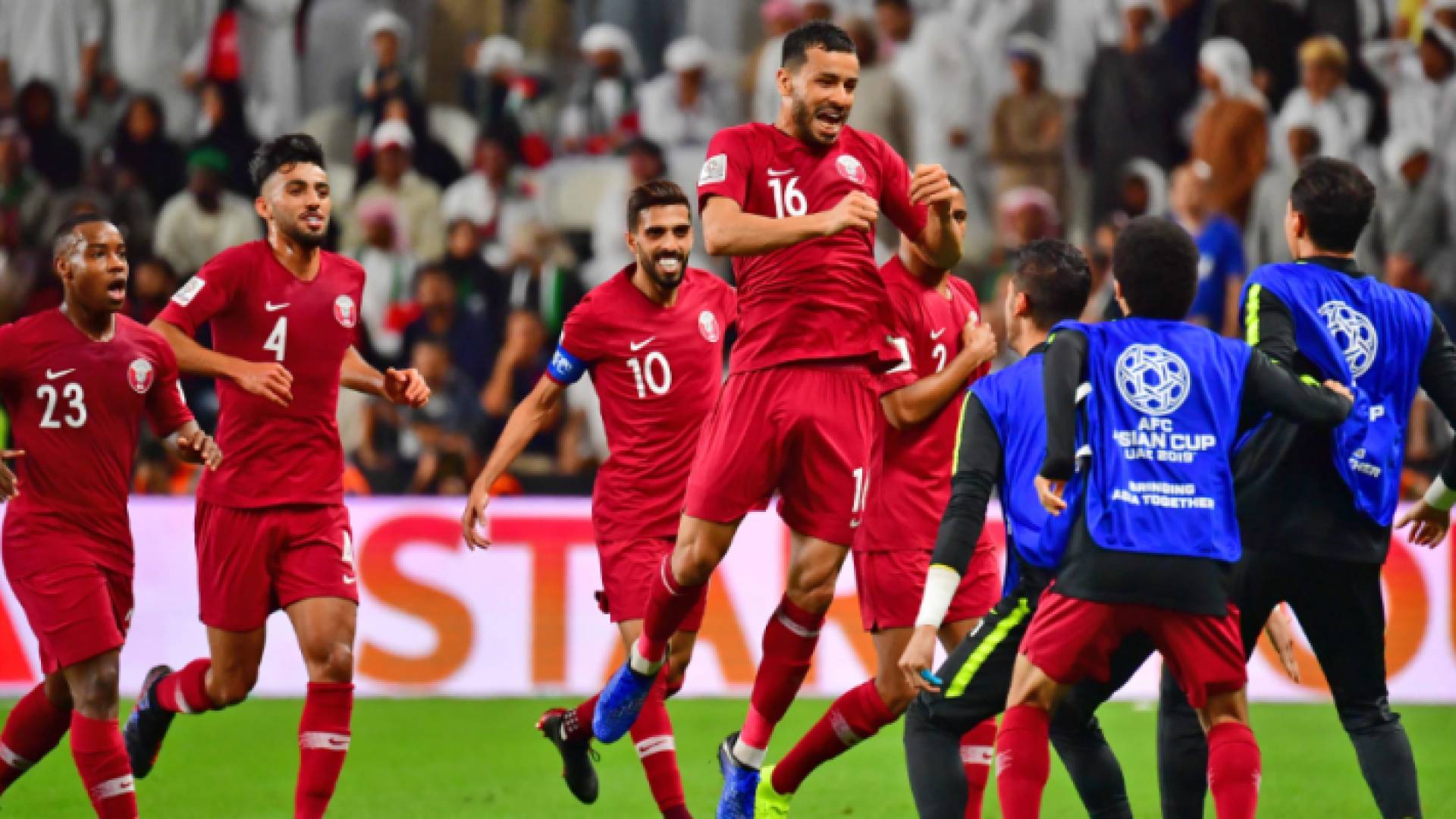 قطر تتأهل الى نهائي امم اسيا وتقصي الأمارات بثلاثية نظيفة