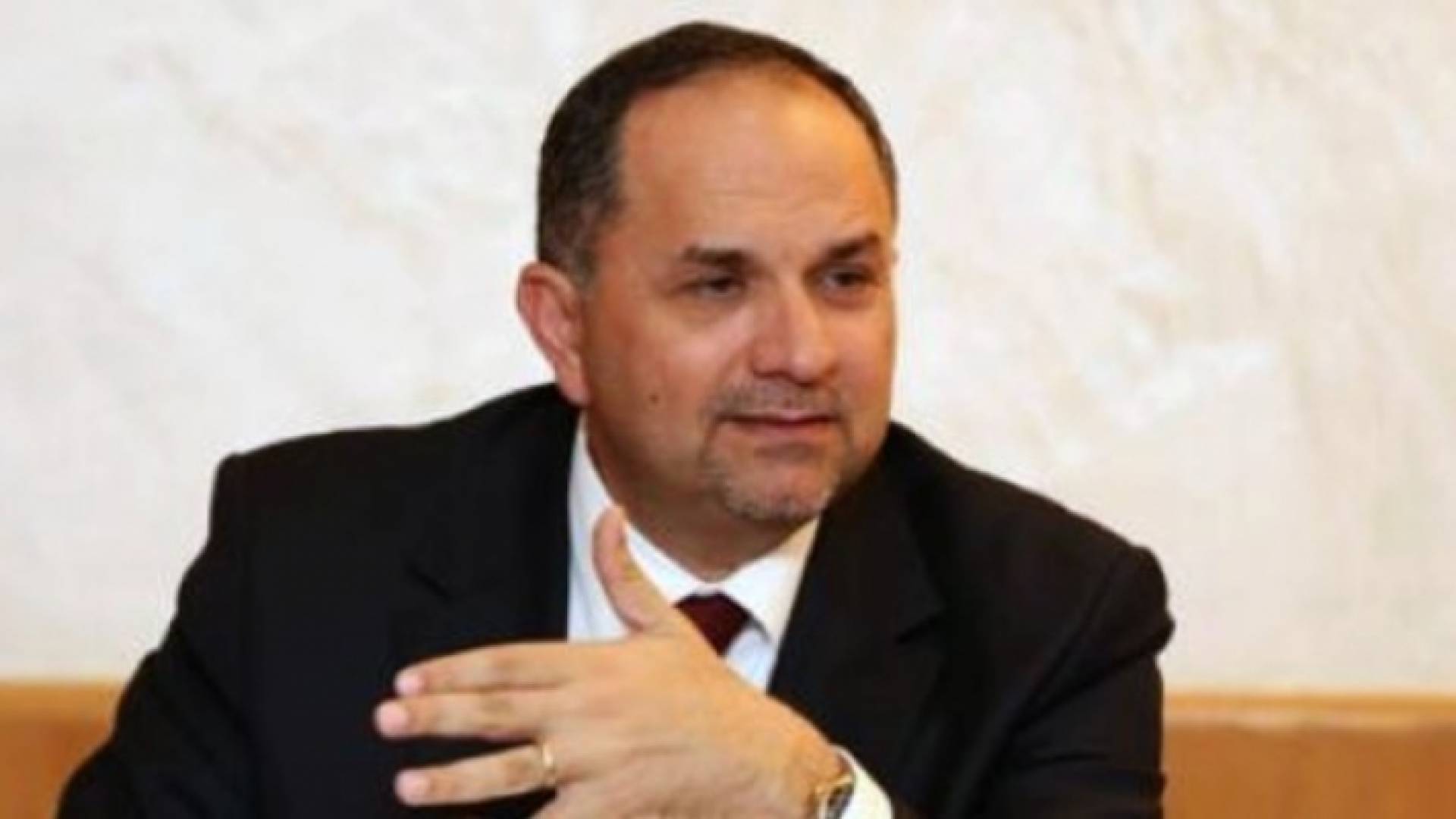 وزير العدل الدكتور بسام التلهوني