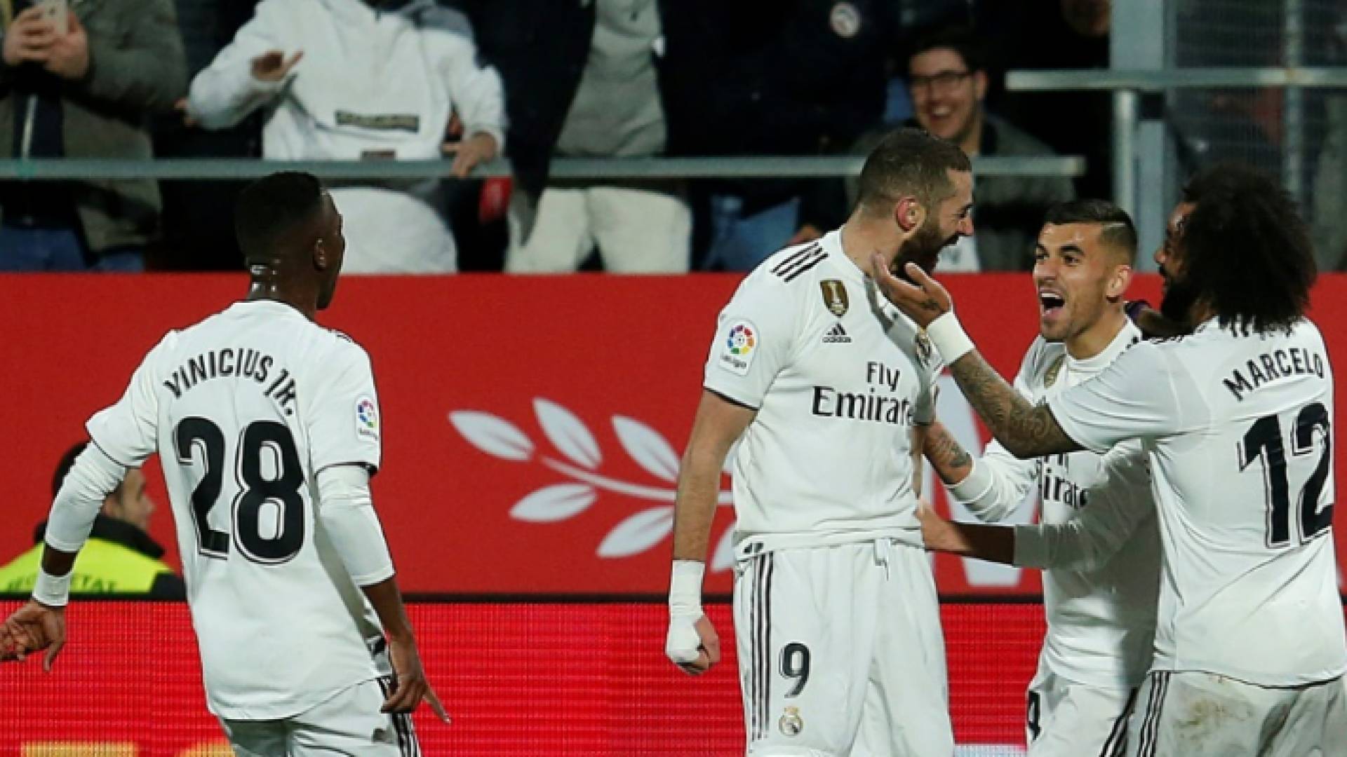 كان النادي الملكي فاز 4-2 ذهابا