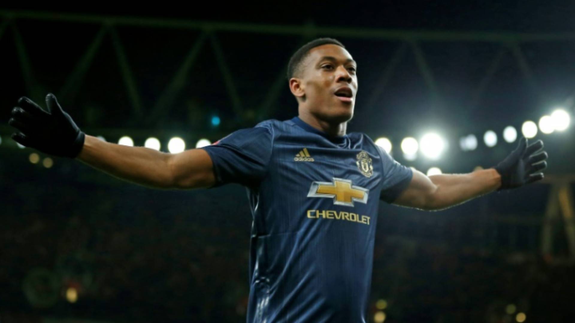 الفرنسي أنطوني مارسيال