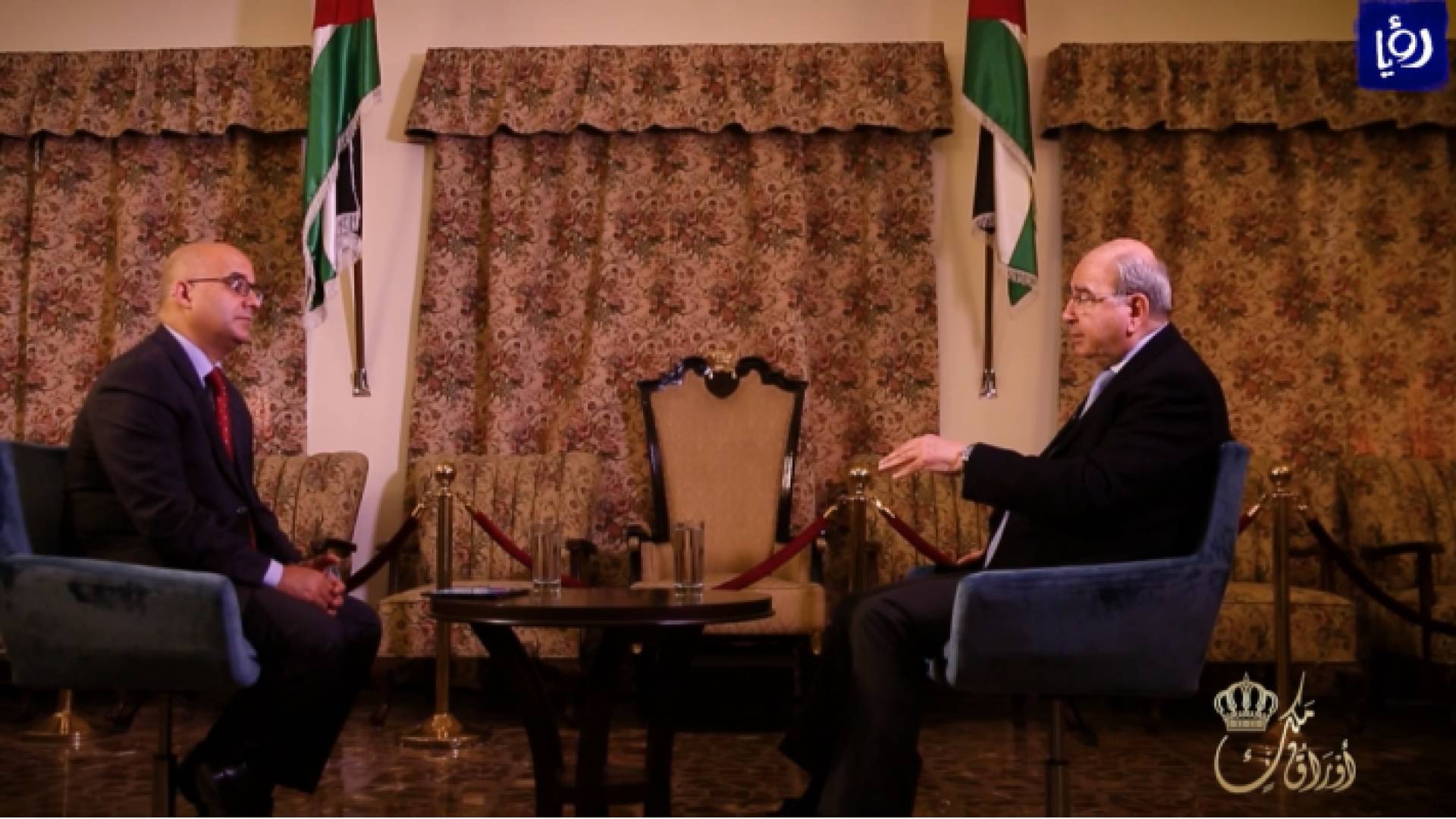 لقاء رئيس الوزراء الأسبق طاهر المصري في برنامج اوراق ملك