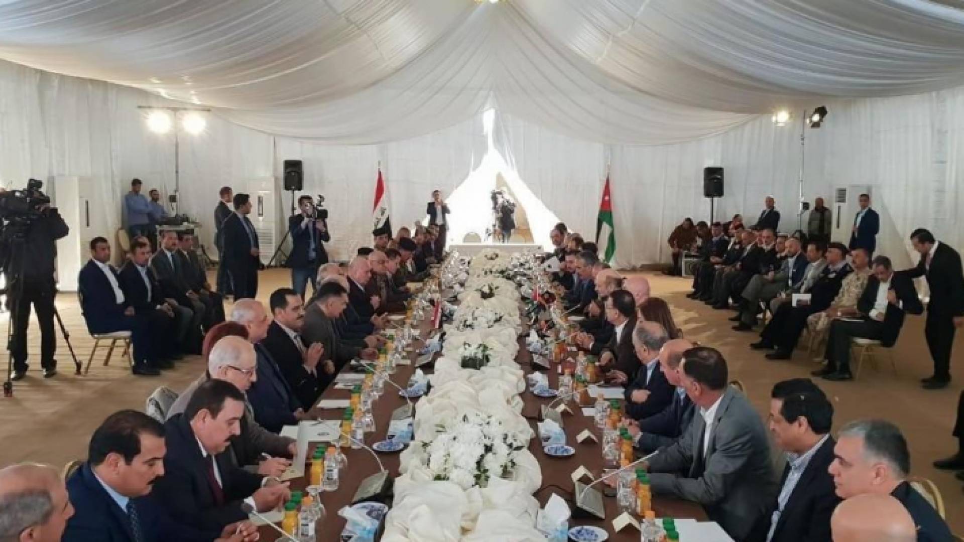 اجتماع الجانبان الأردني والعراقي