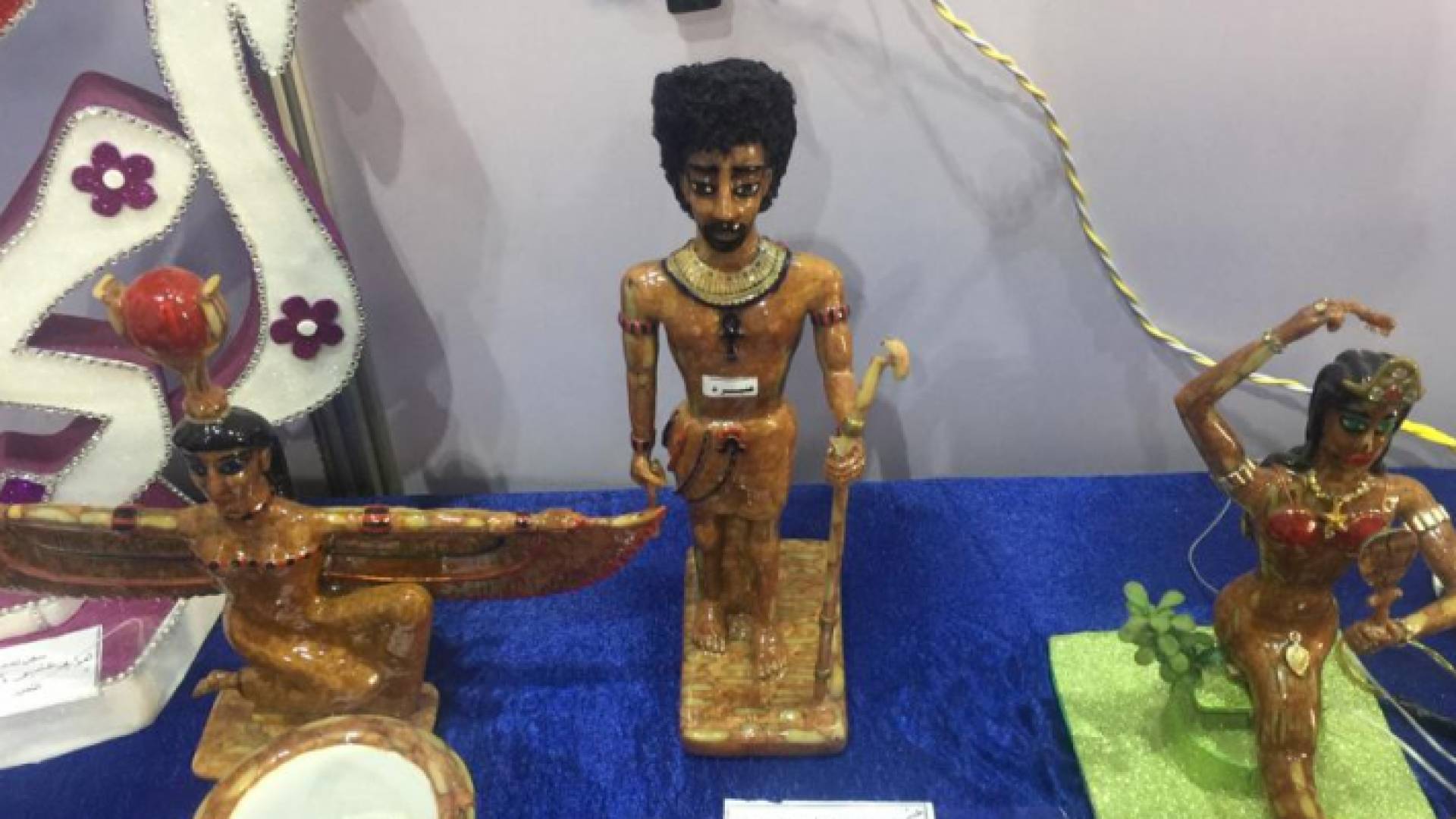 سجناء يصممون تمثالا لمحمد صلاح