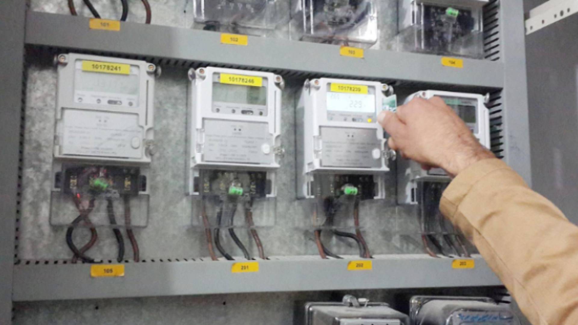 عدادات كهرباء