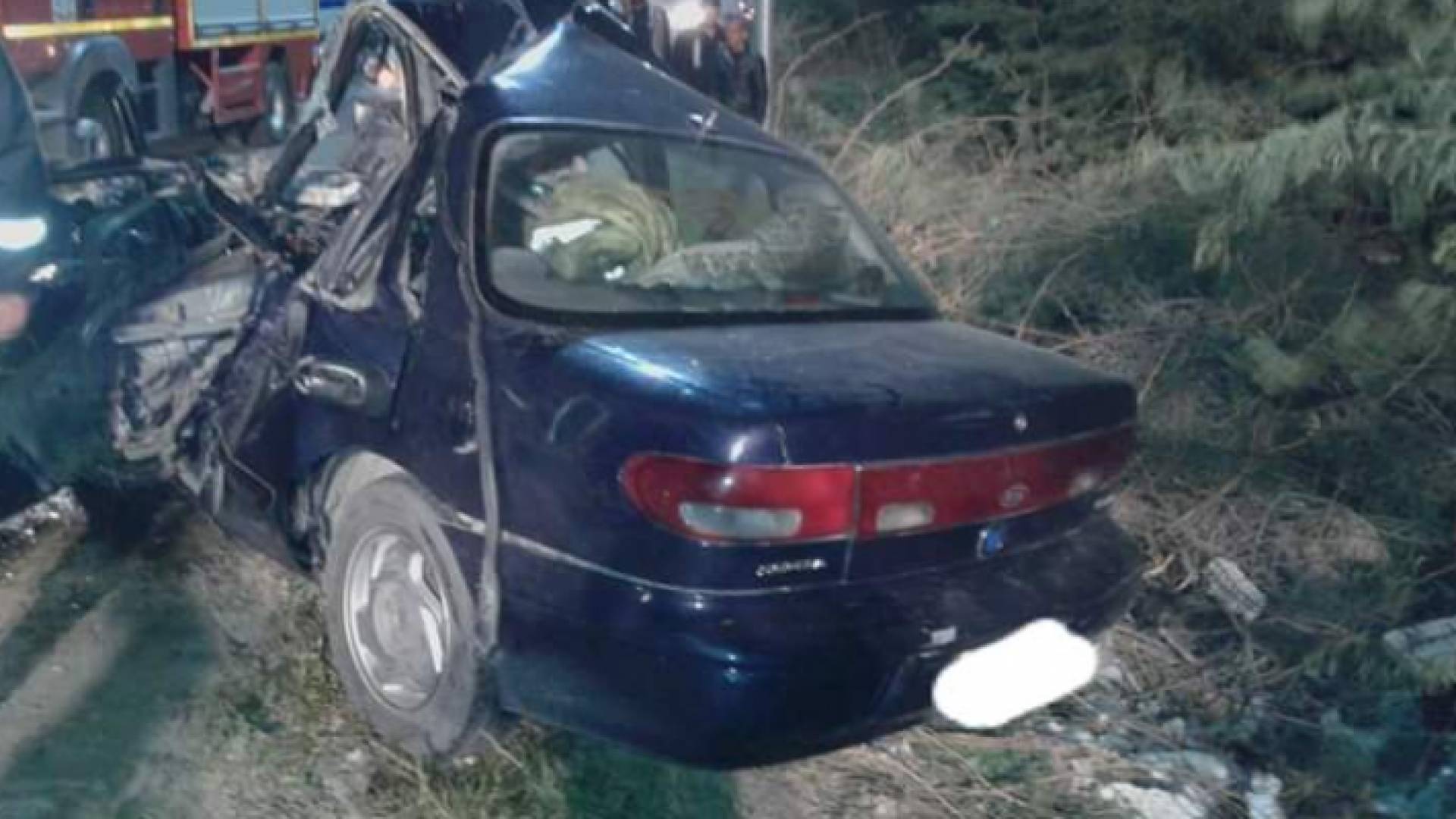 وفاة وإصابتان بتصادم مركبتين في البلقاء