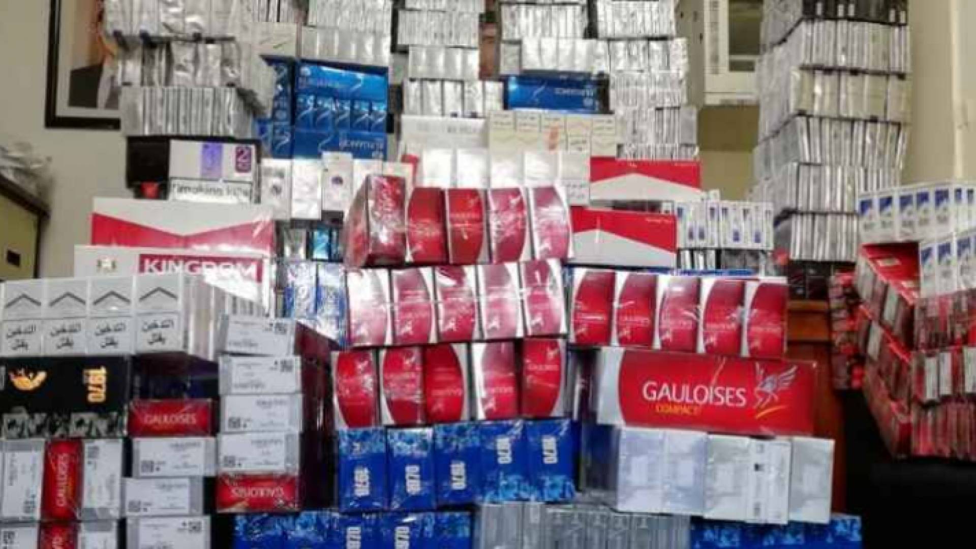 سجائر مهربة - ارشيفية