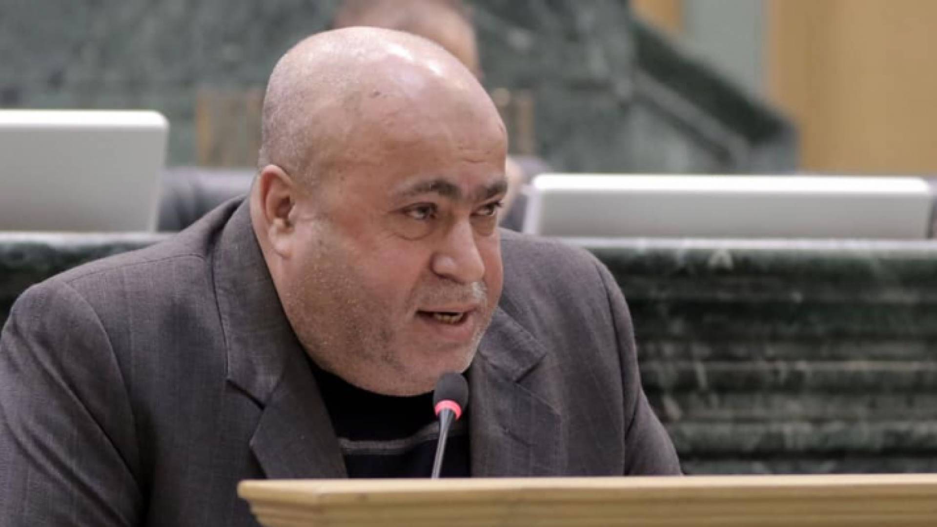 النائب خليل عطية