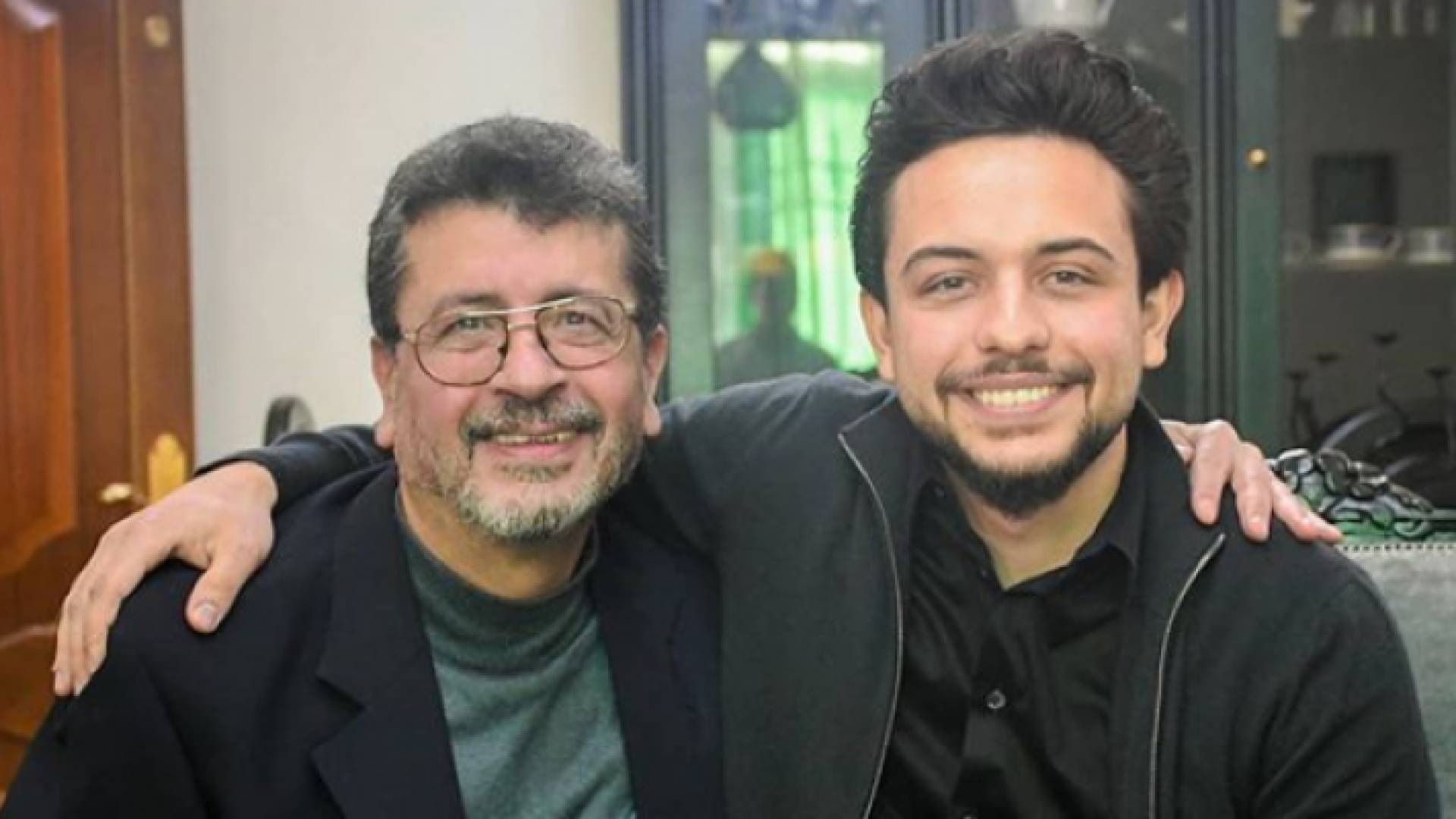 الأمير الحسين يزور الفنان الأردني ربيع شهاب