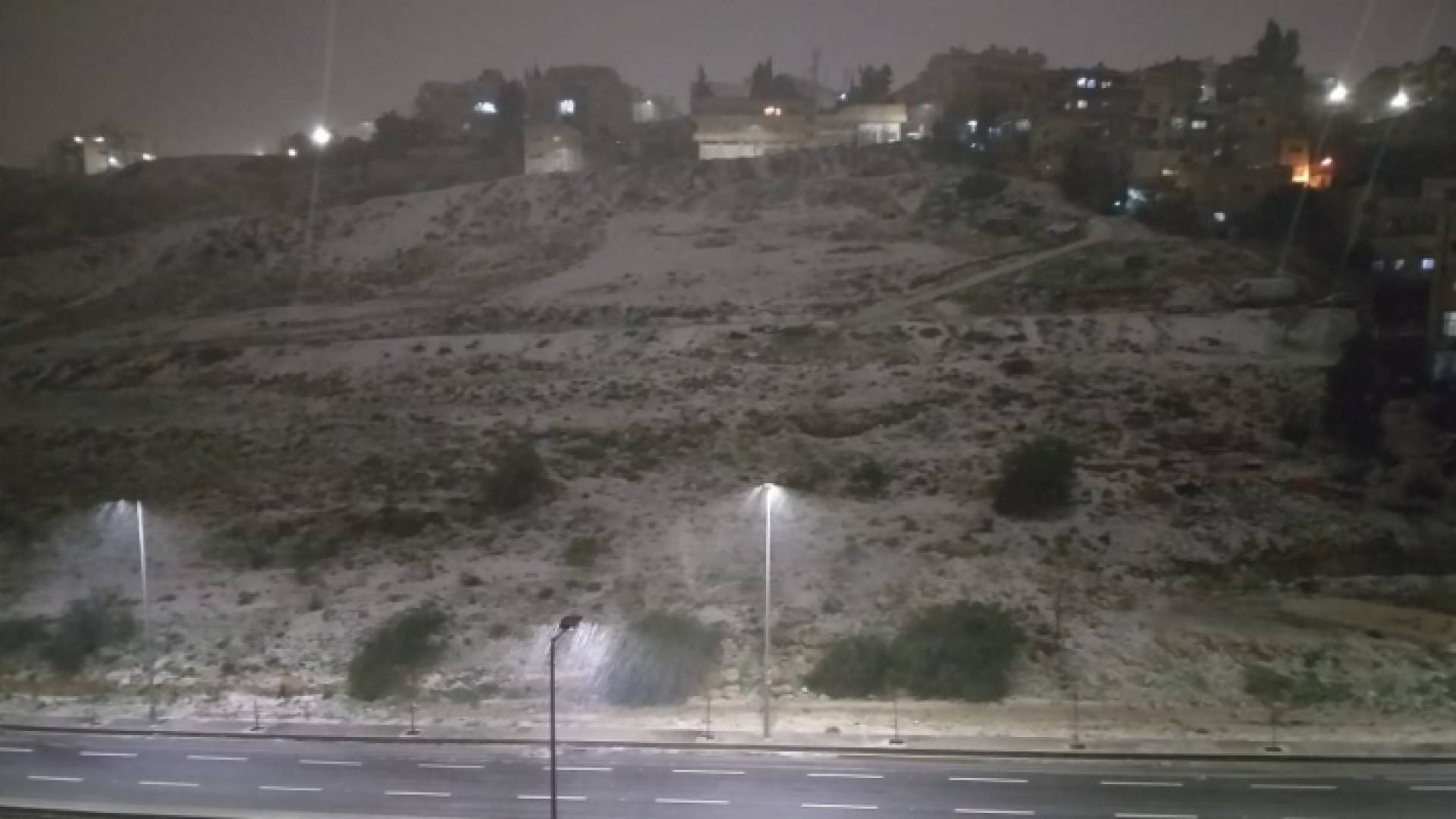 الثلوج في منطقة وادي عبدون بالعاصمة عمان