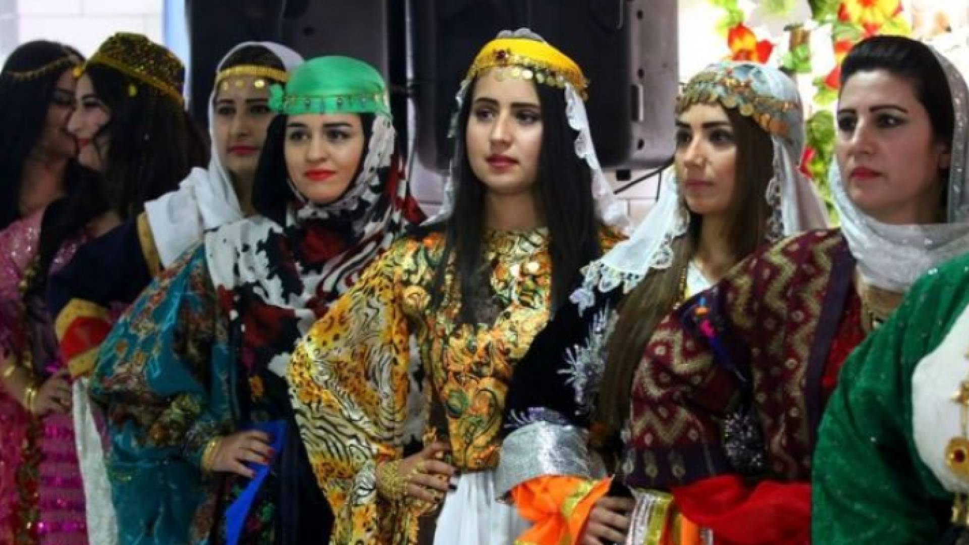 النساء الكرديات