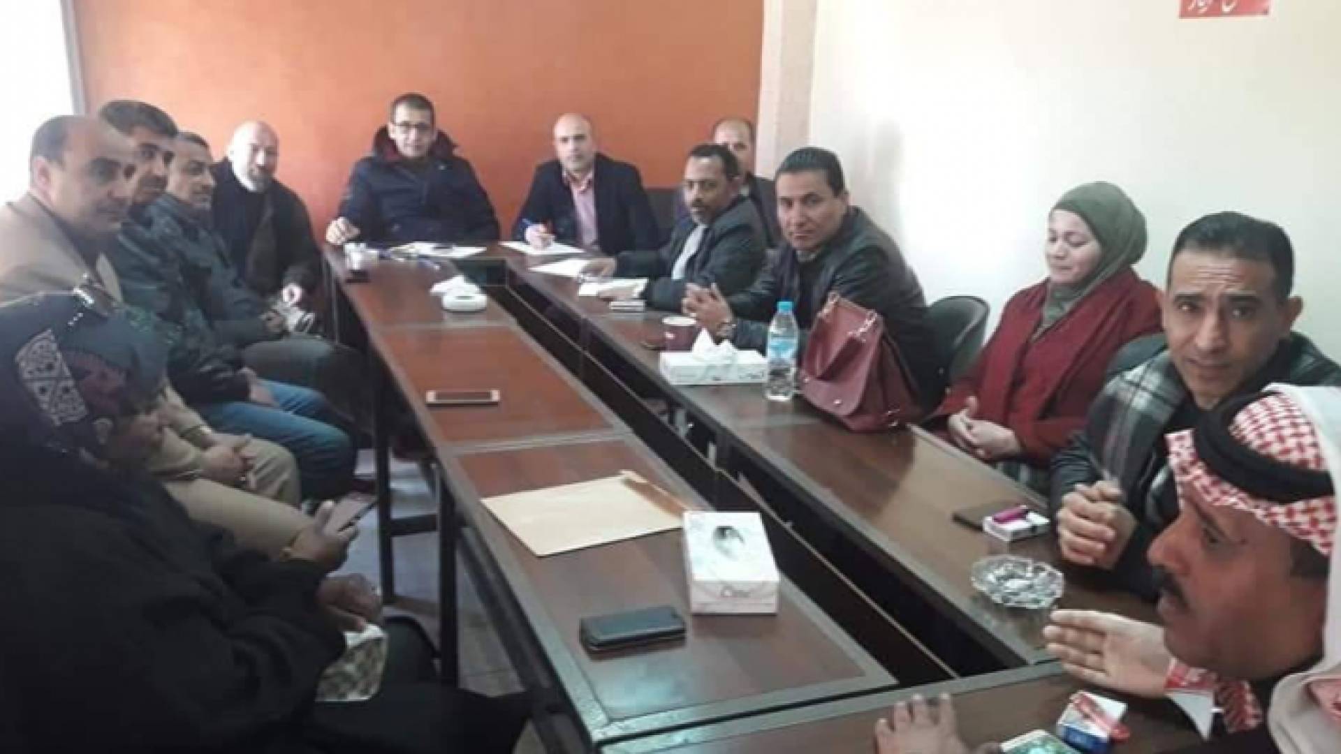 من الاجتماع