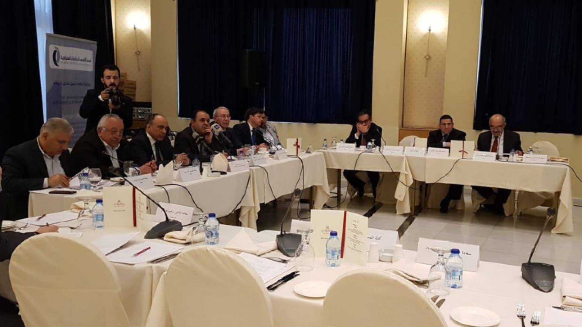 ممثلو الكتل البرلمانية يجتمعون لمناقشة مقترحات تعديلات للنظام الداخلي