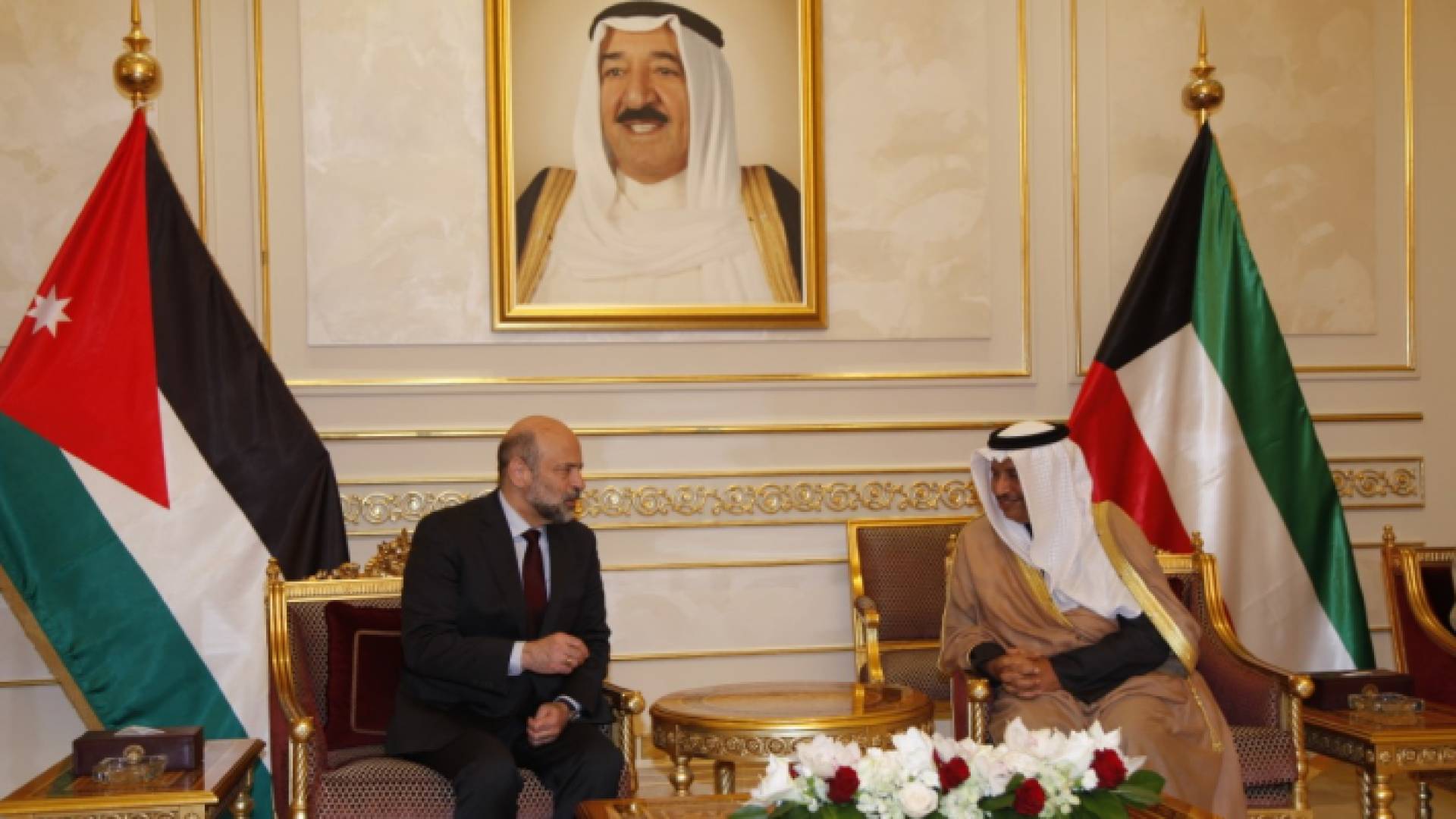 الرزاز ورئيس مجلس الوزراء الكويتي