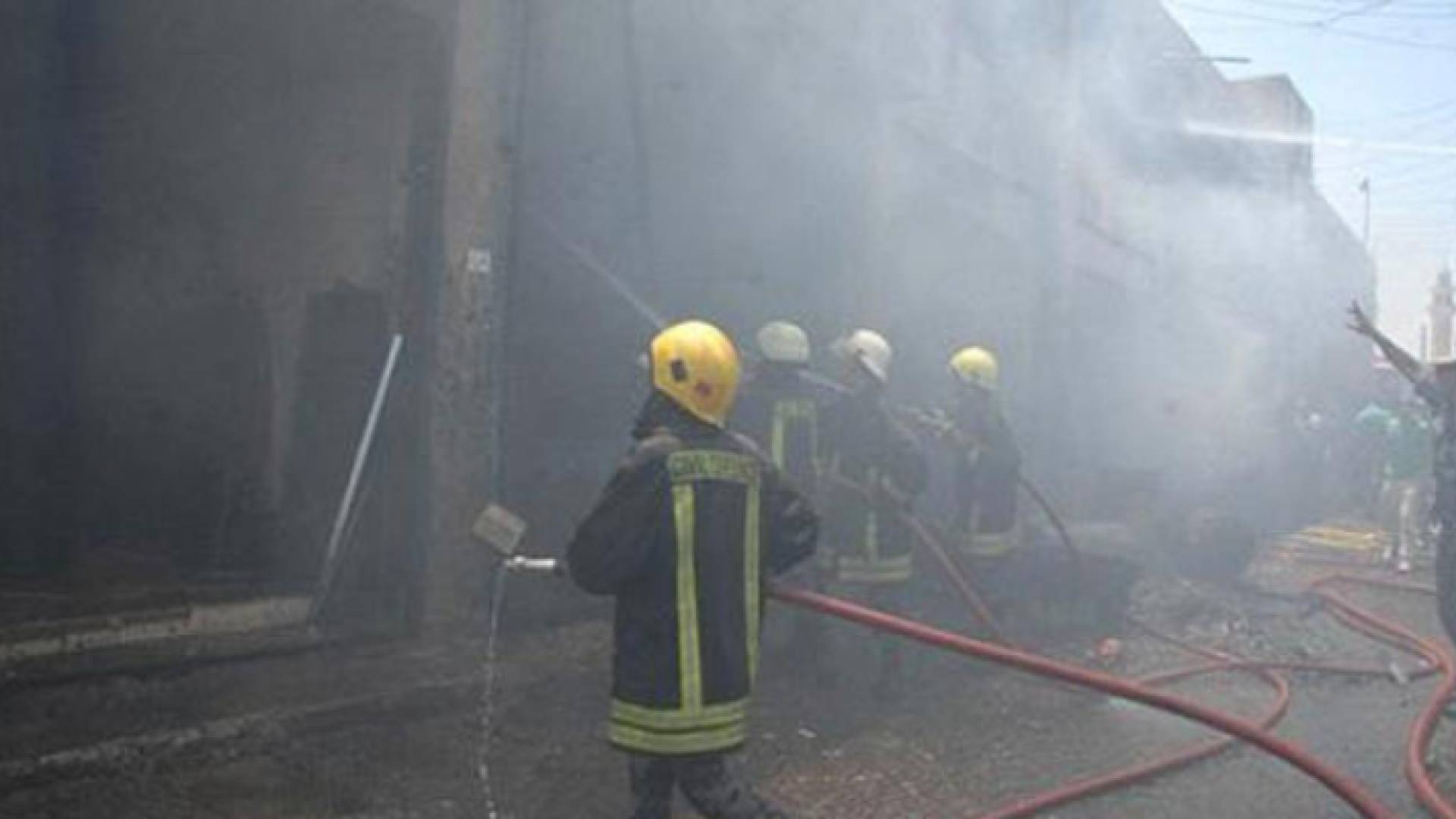 اطفاء حريق - ارشيفية