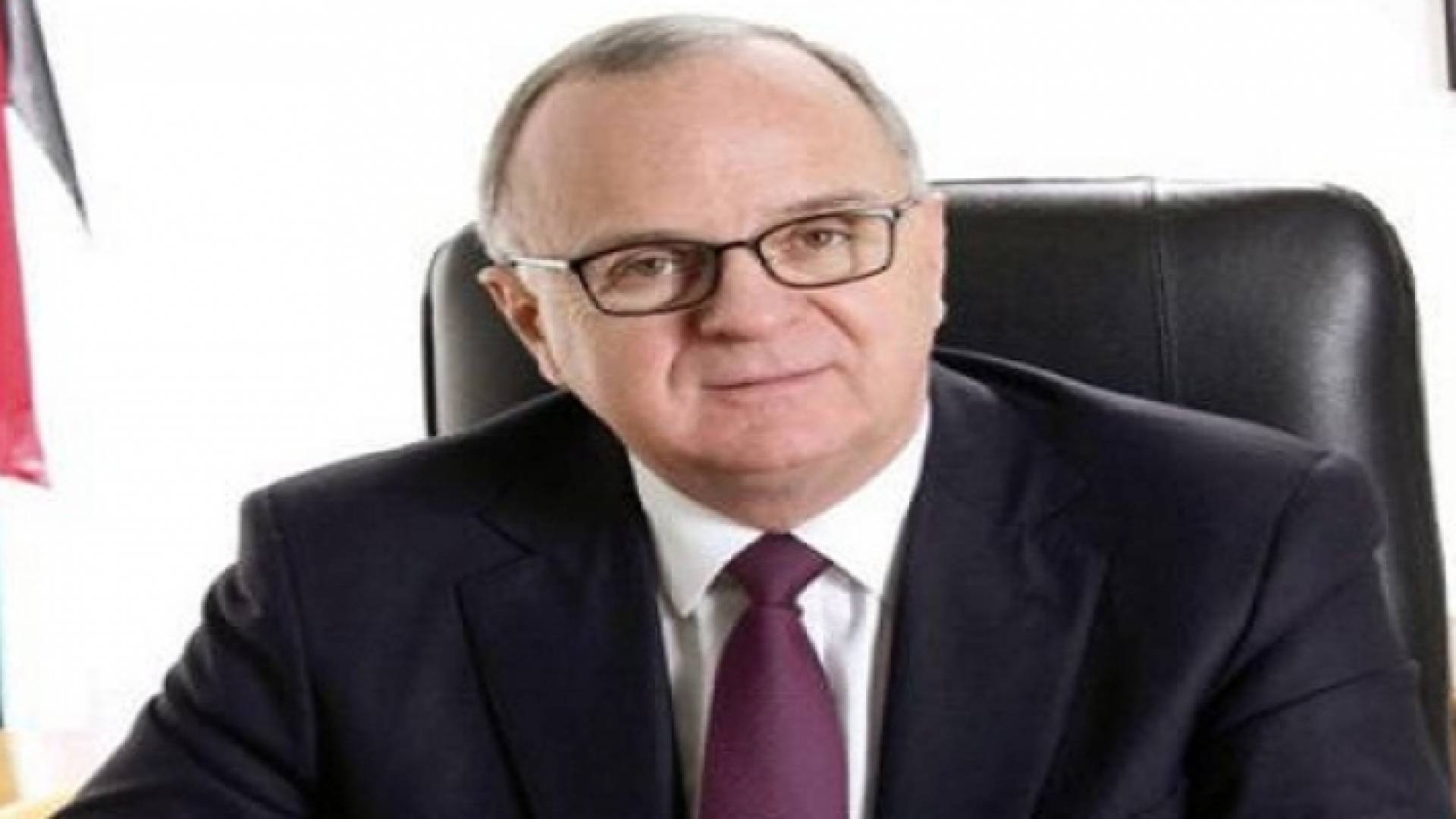 وزير العمل سمير سعيد