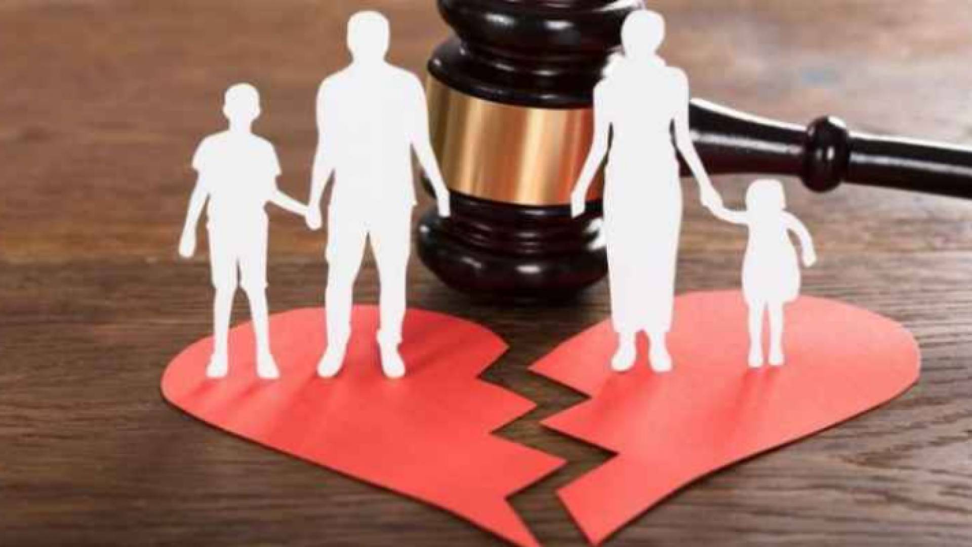 تعبيرية عن الطلاق