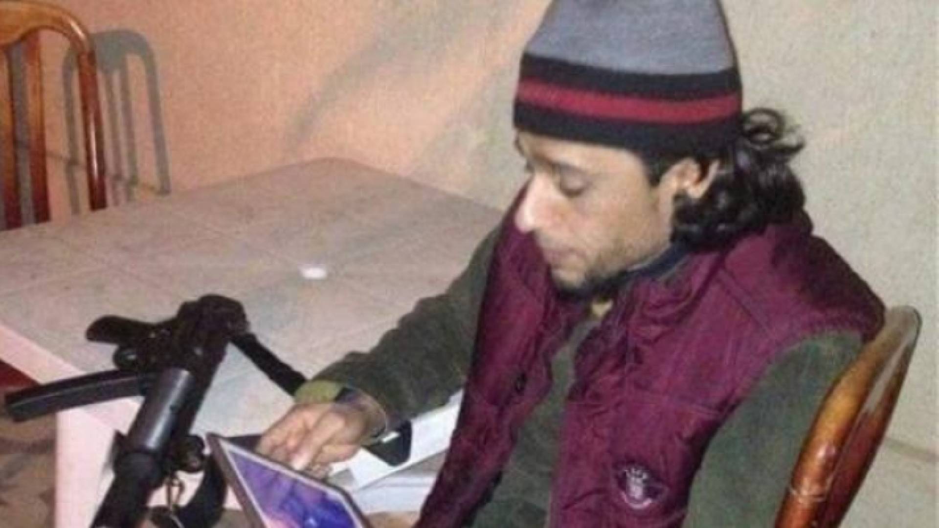 المدعو "أيمن بوعمود البرغثي"