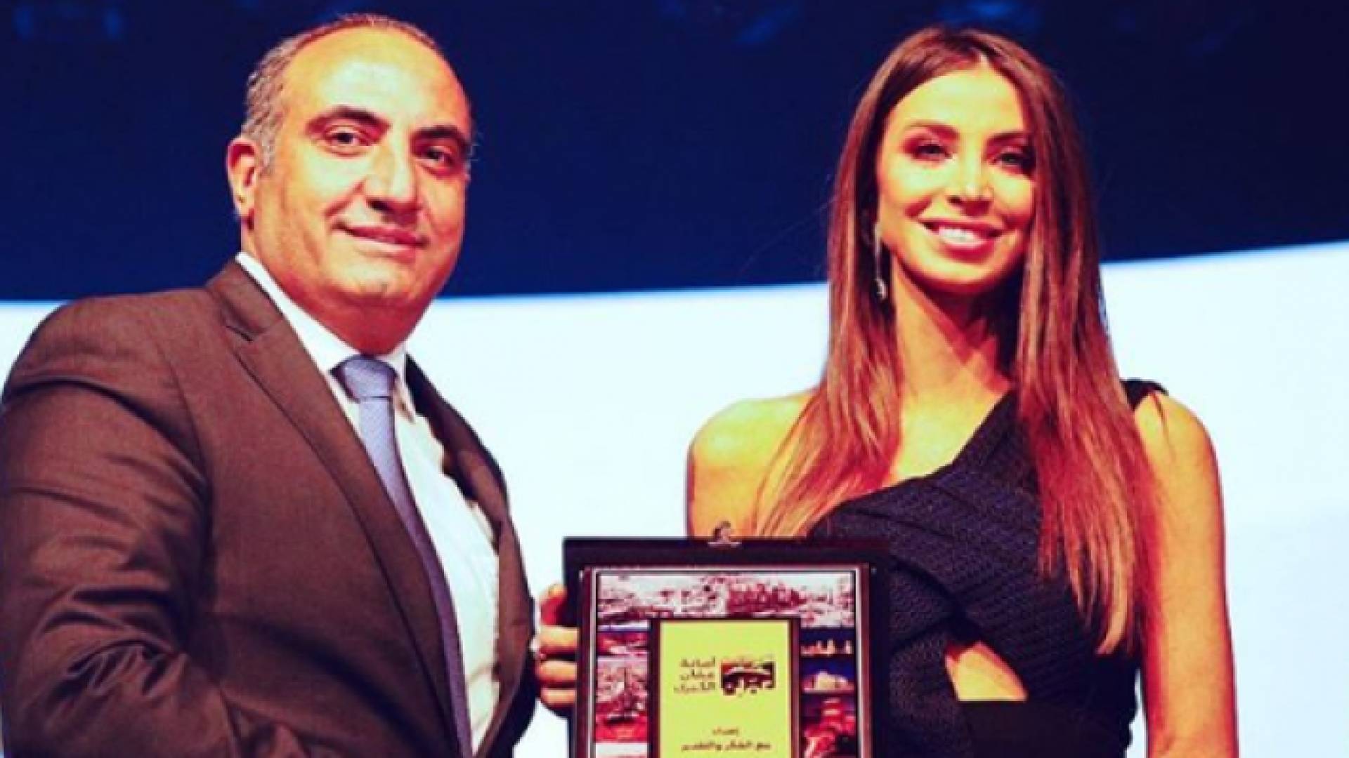 صورة نشرتها أنبيلا هلال من حفل أمس الاثنين