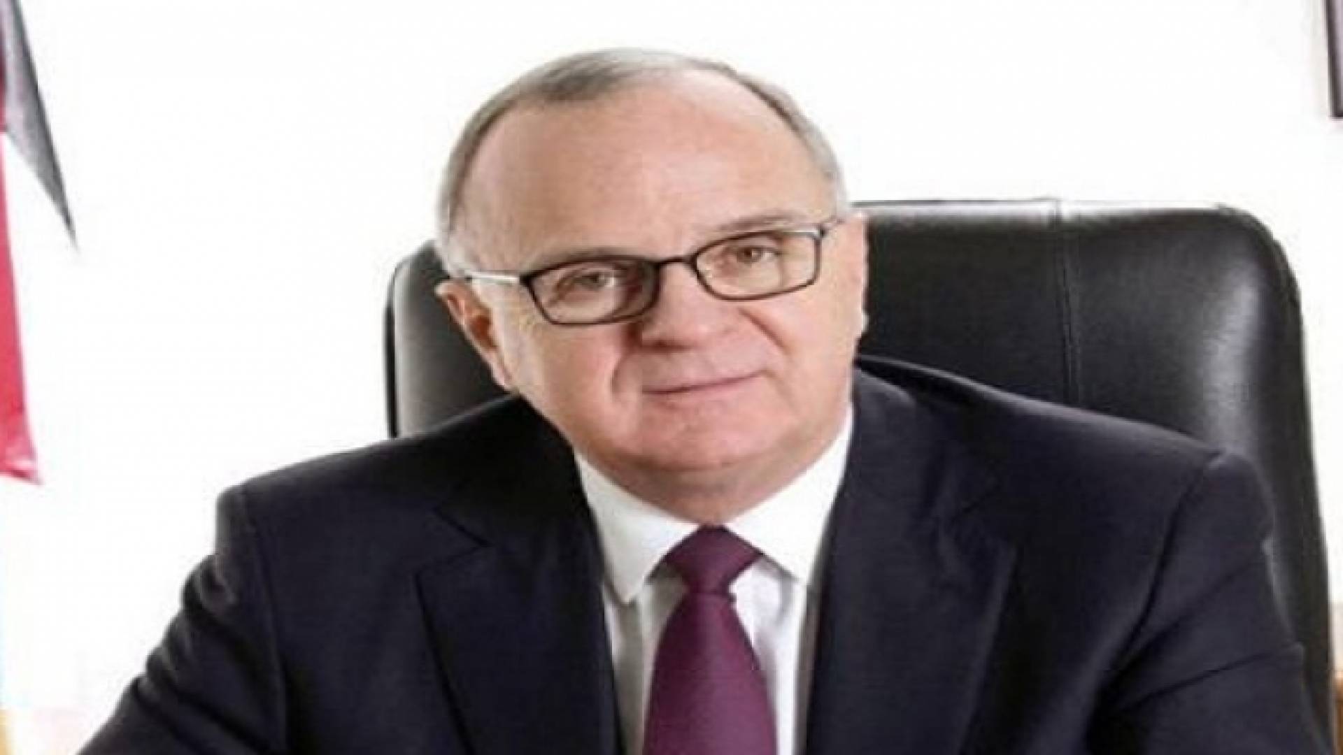 وزير العمل سمير سعيد مراد