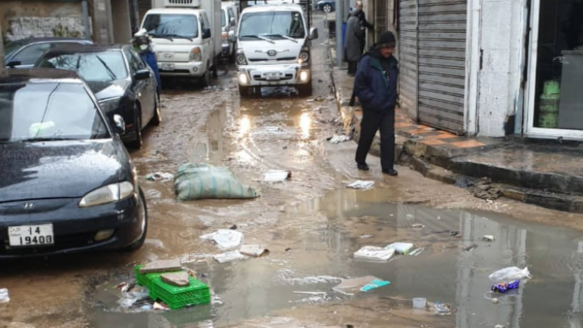 الأمانة : تعاملنا مع 15 إنهيارا لجدر إستنادية لمبان تعود لمواطنين