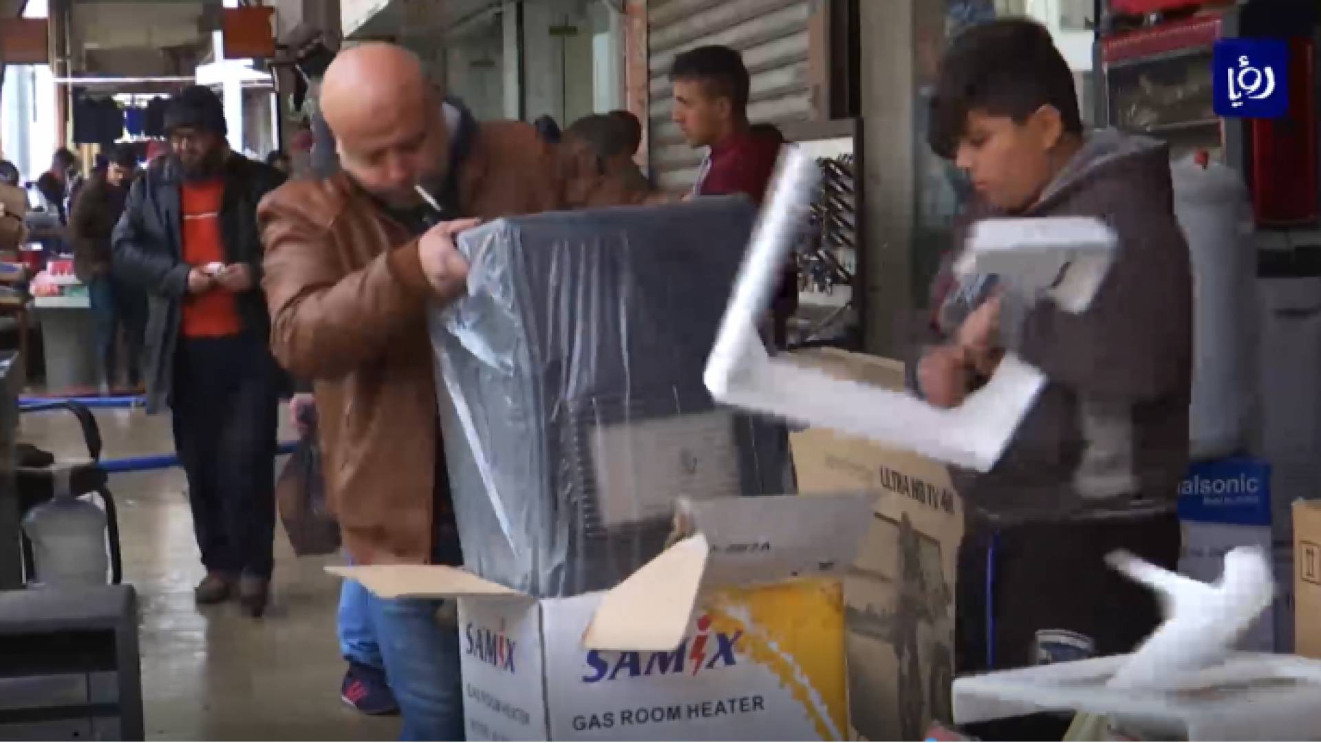 دمار وخسائر فادحة تلحق بتجار وسط البلد في عمان بسبب السيول