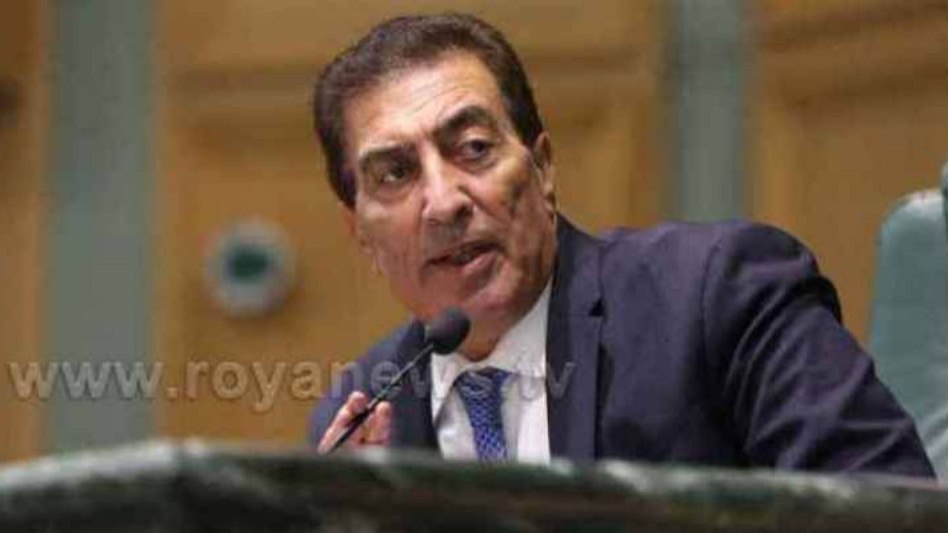 رئيس مجلس عاطف الطراونة