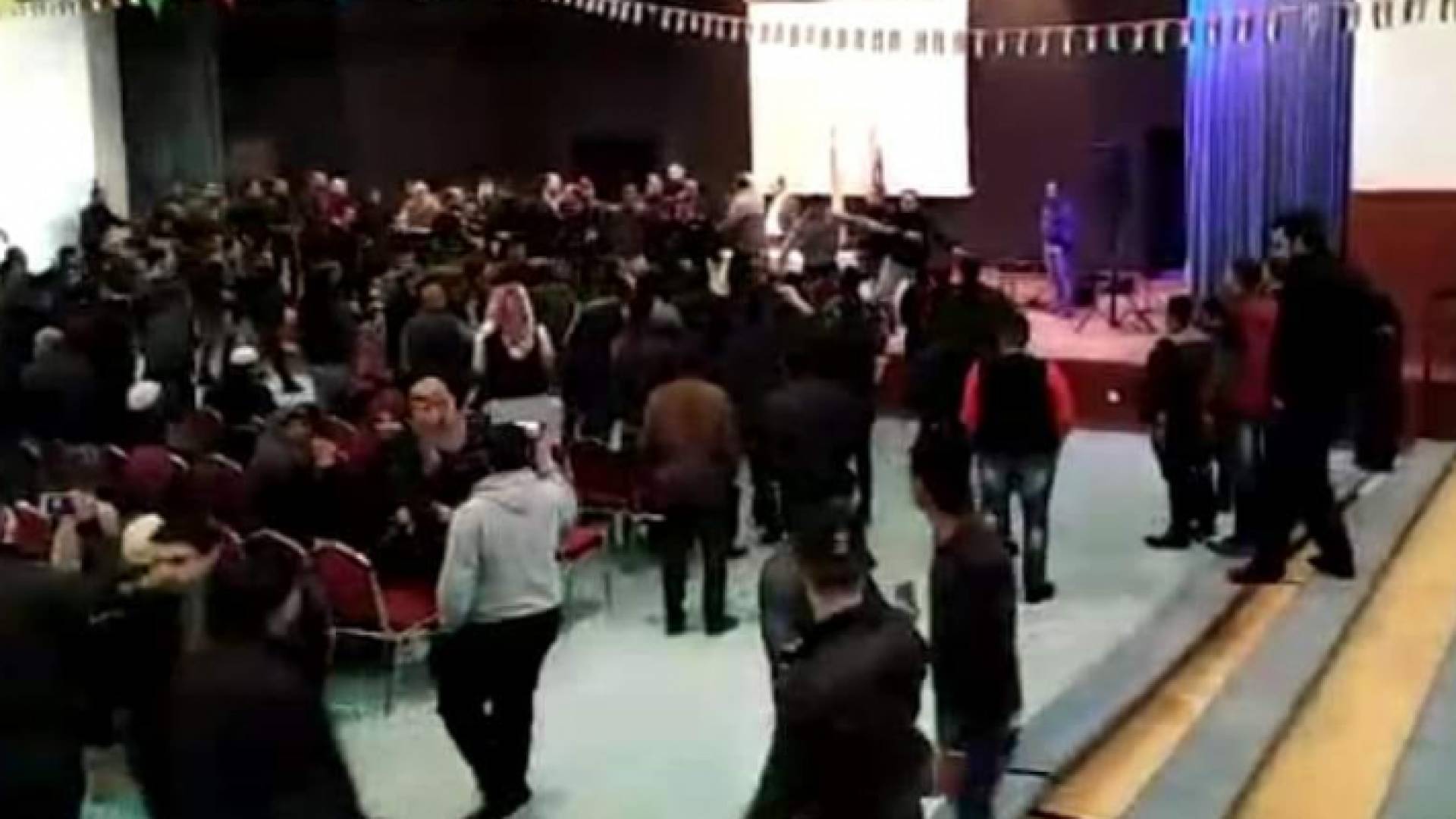 عدد من المتعطلين عن العمل في معان يرفضون استقبال وفد من الحكومة